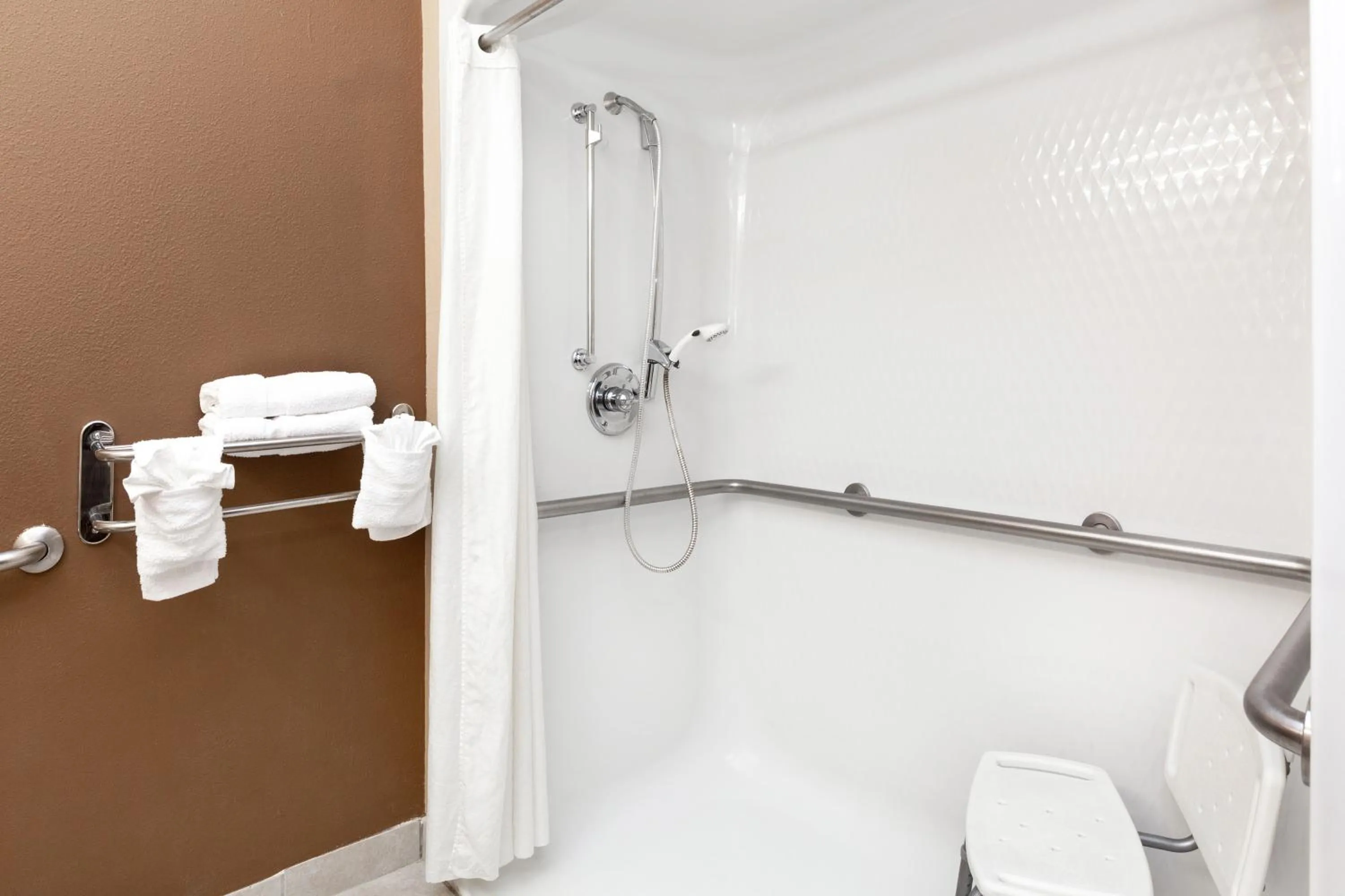 Bathroom in Microtel Inn and Suites Lafayette