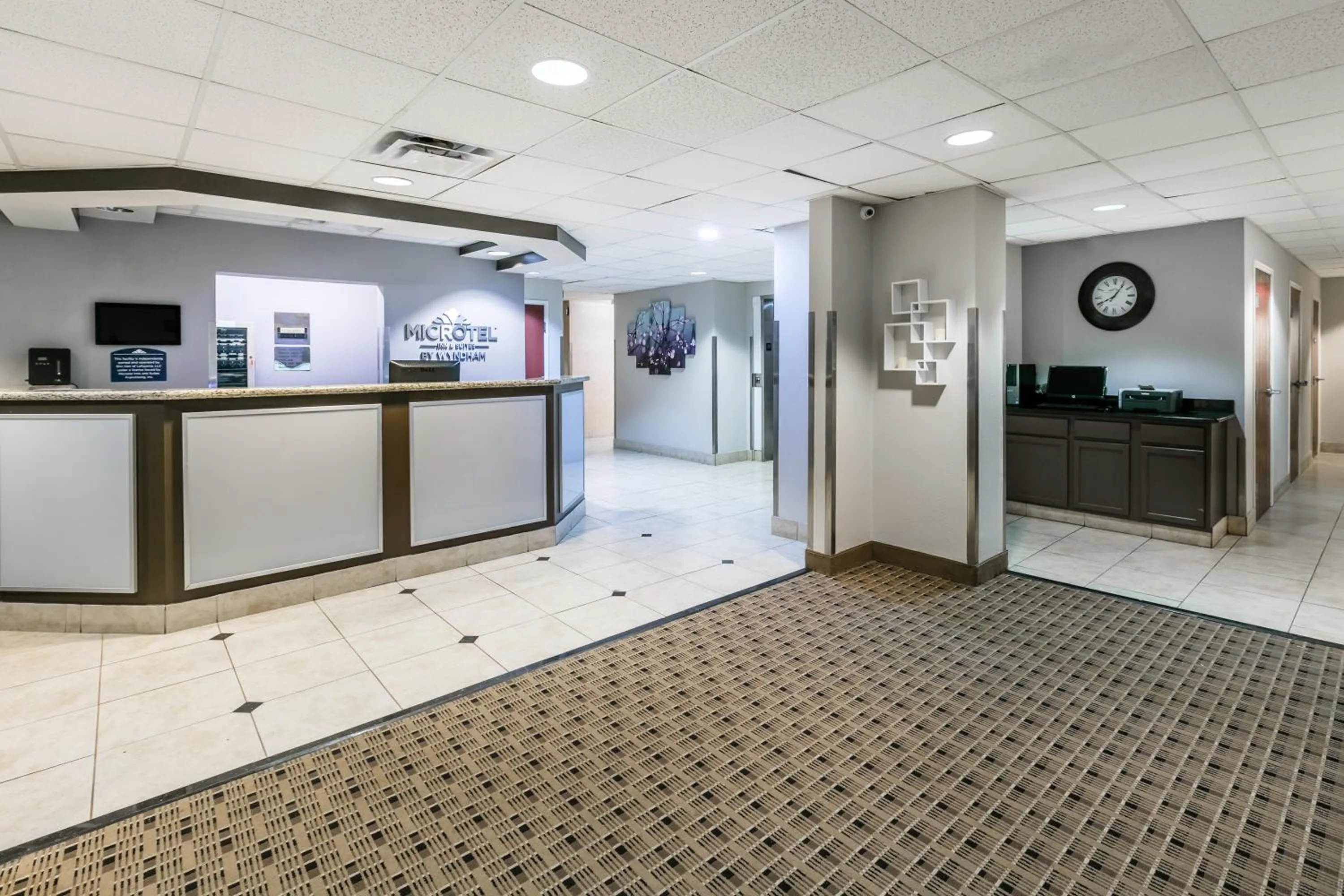 Lobby or reception in Microtel Inn and Suites Lafayette