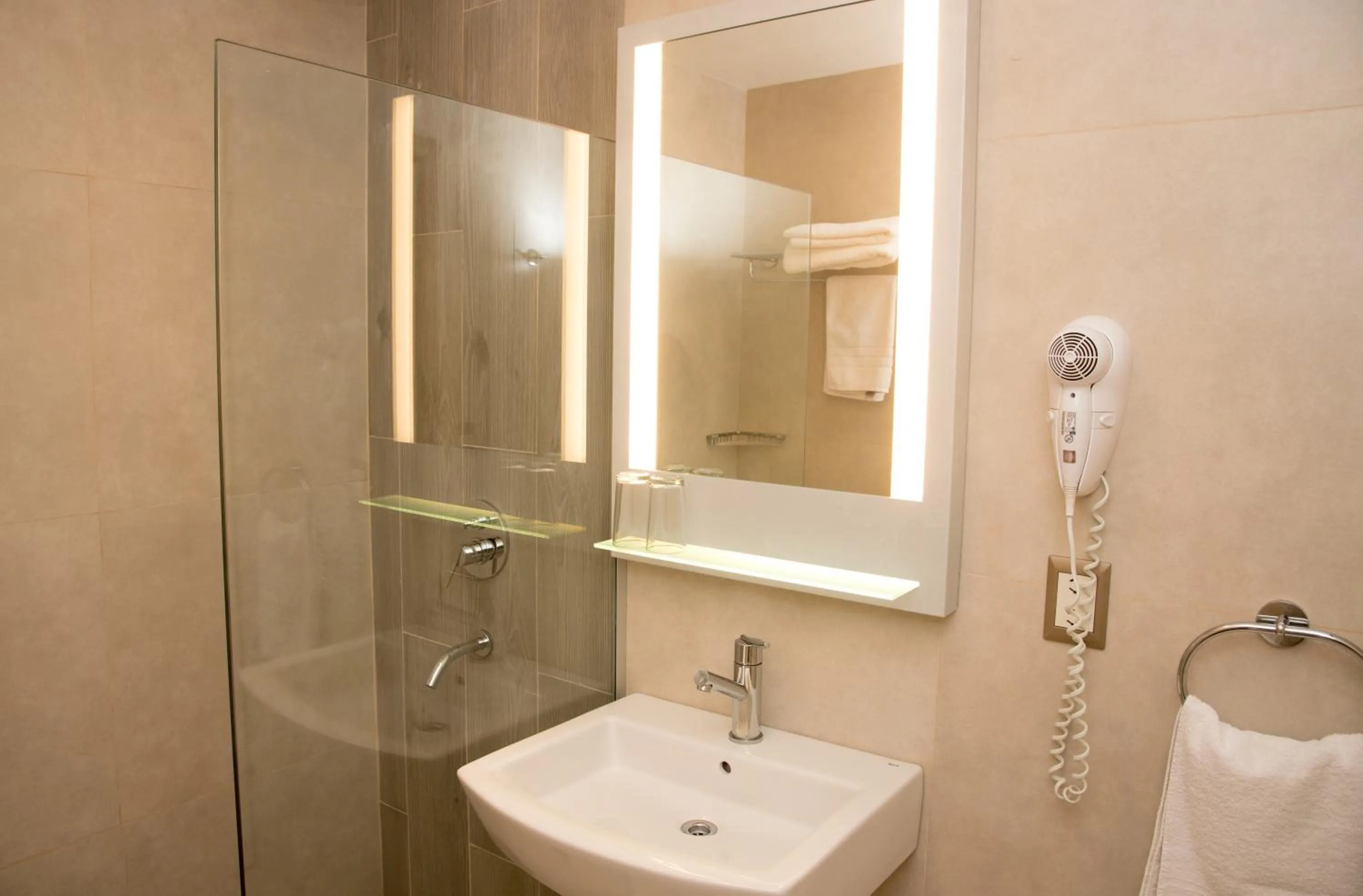 Bathroom in Hotel Tres Reyes