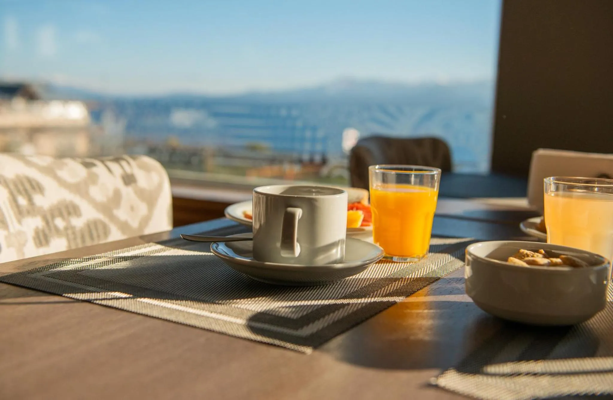 Buffet breakfast in Hotel Tres Reyes