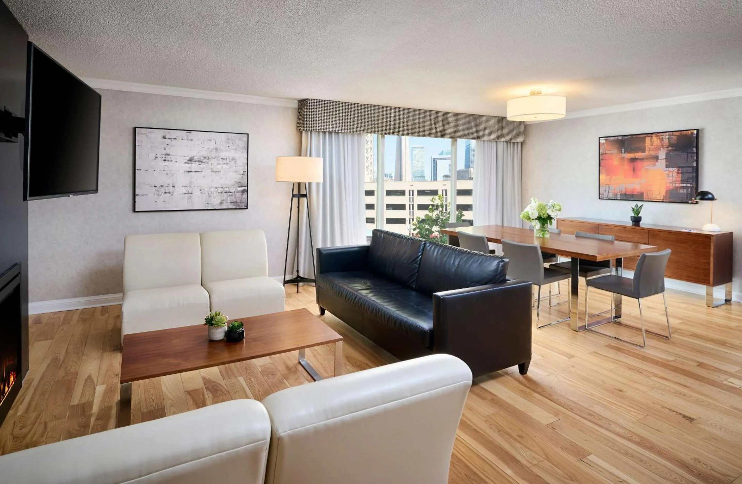 Bedroom in Radisson Blu Toronto Downtown