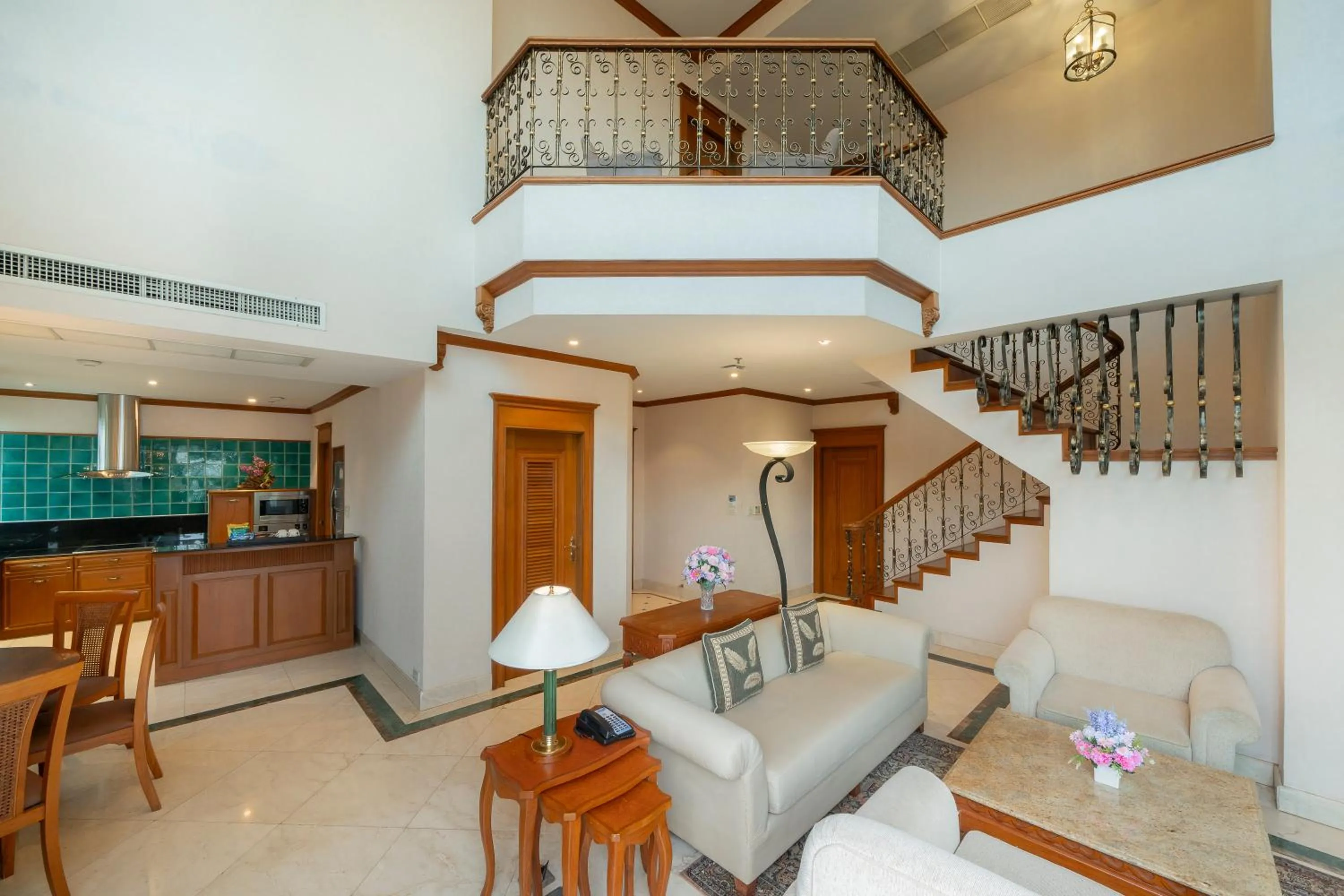 Living room in Grand Diamond Suites Hotel