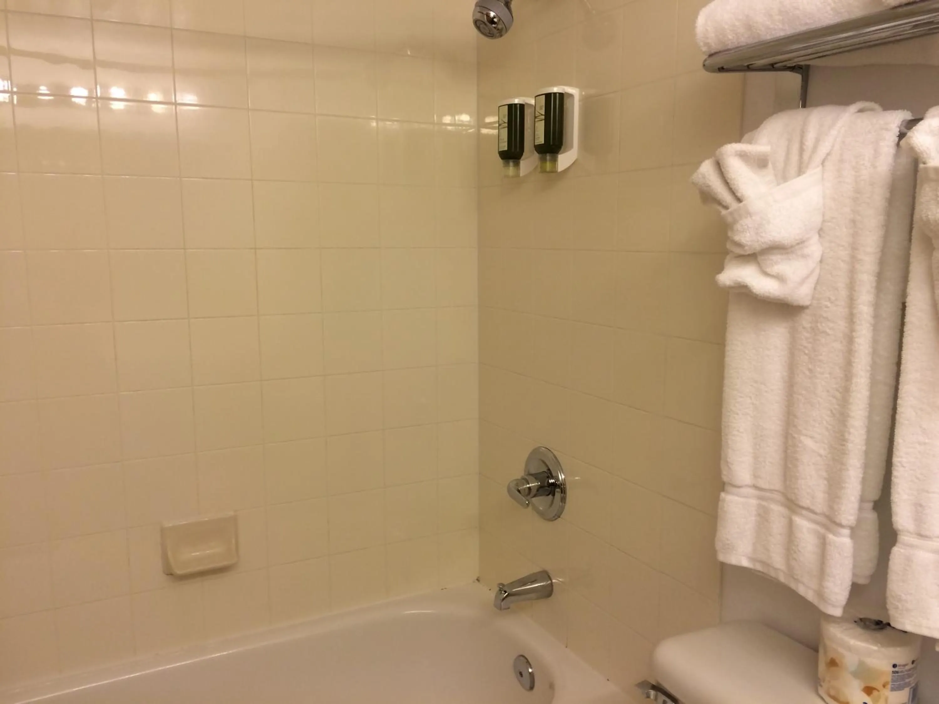 Bathroom in Super 8 by Wyndham Drayton Valley