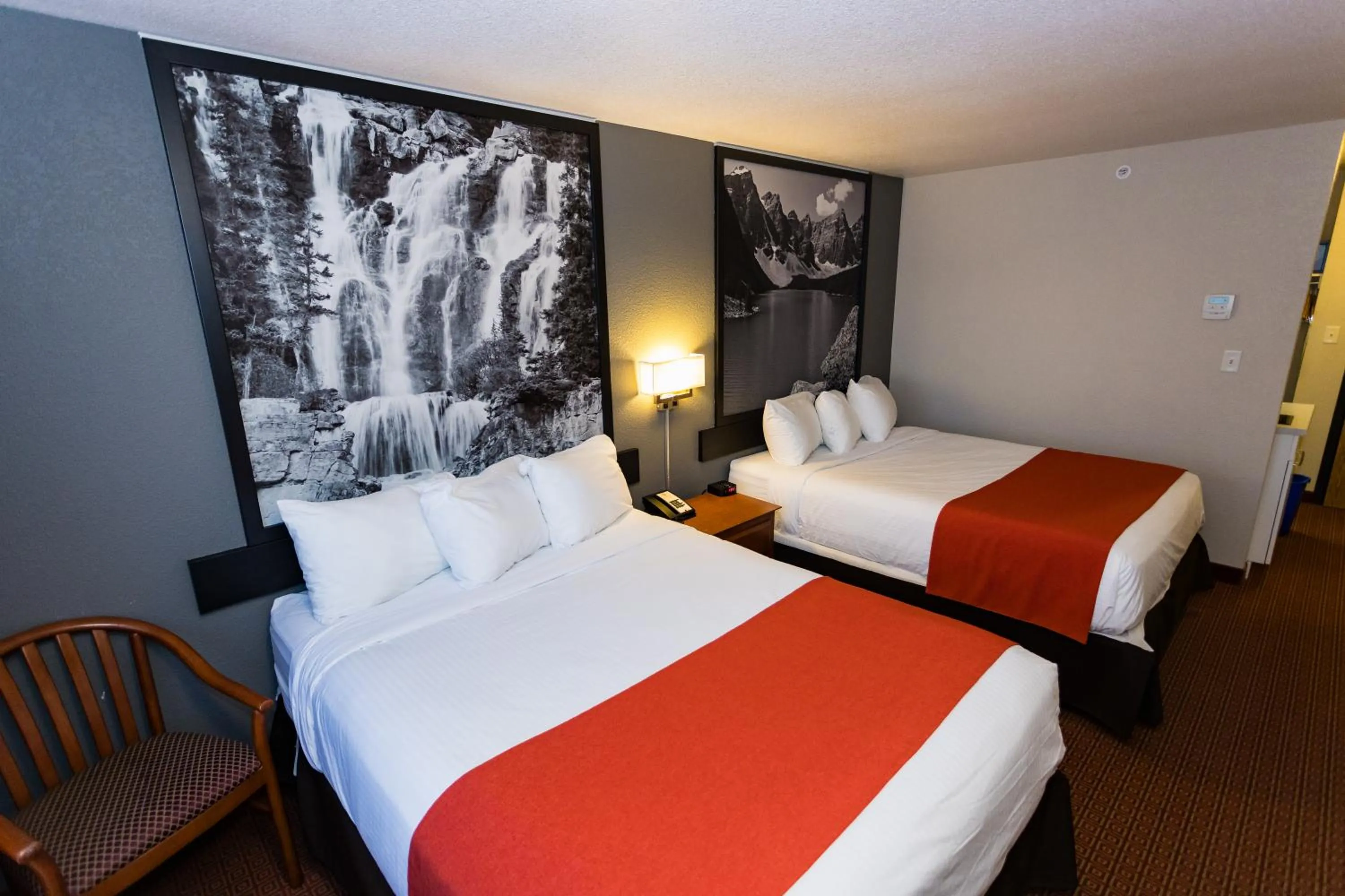 Breakfast, Bed in Super 8 by Wyndham Drayton Valley
