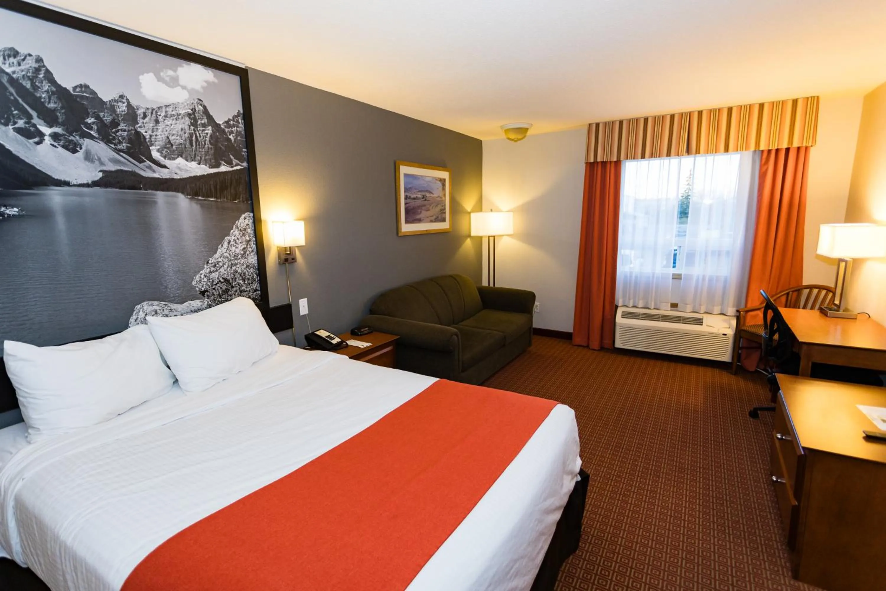 Bed in Super 8 by Wyndham Drayton Valley