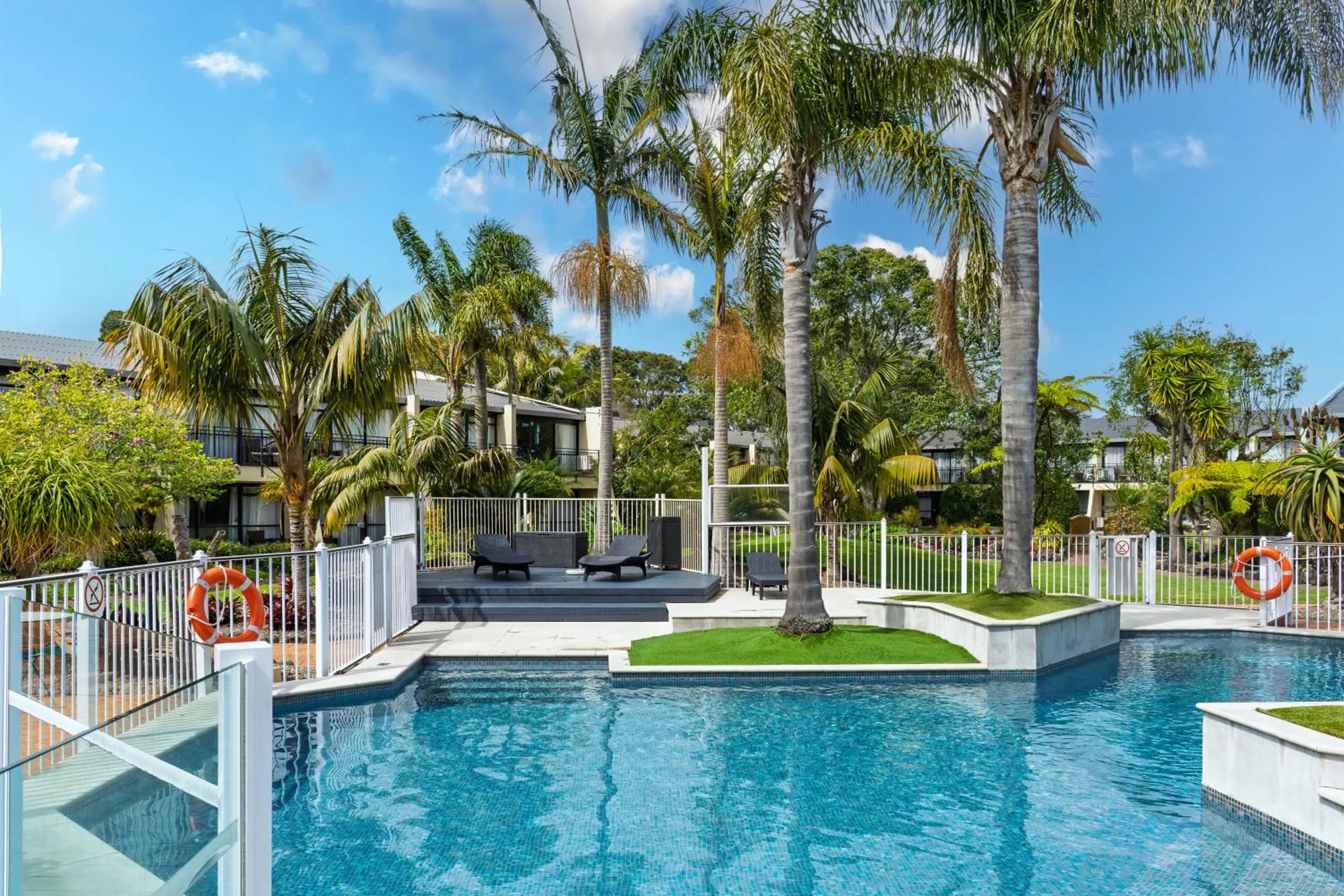 Property building in Holiday Inn Auckland Airport by IHG