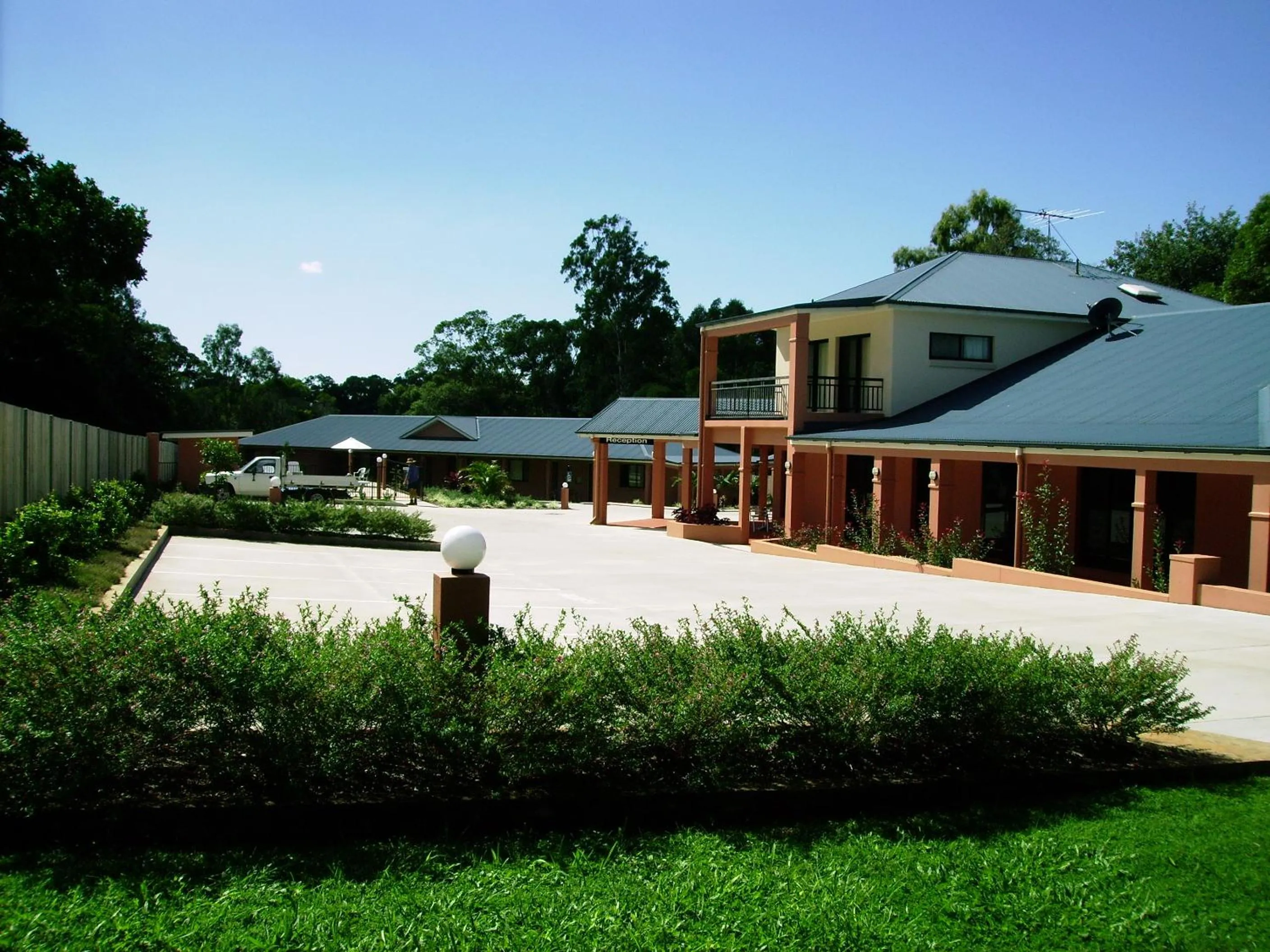 Property building in Seminara Apartments Coochiemudlo Island