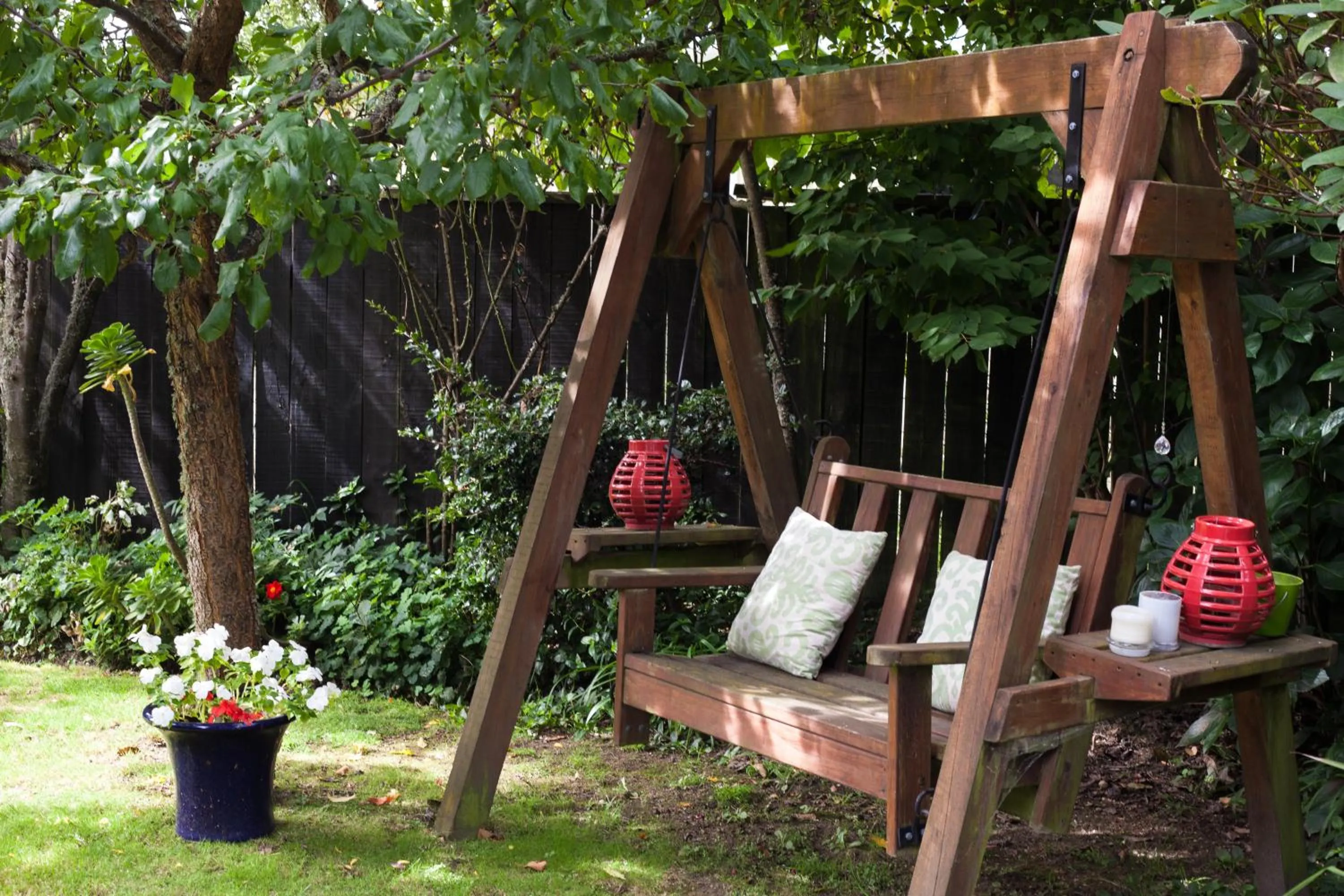 Garden in The Loft Bed and Breakfast