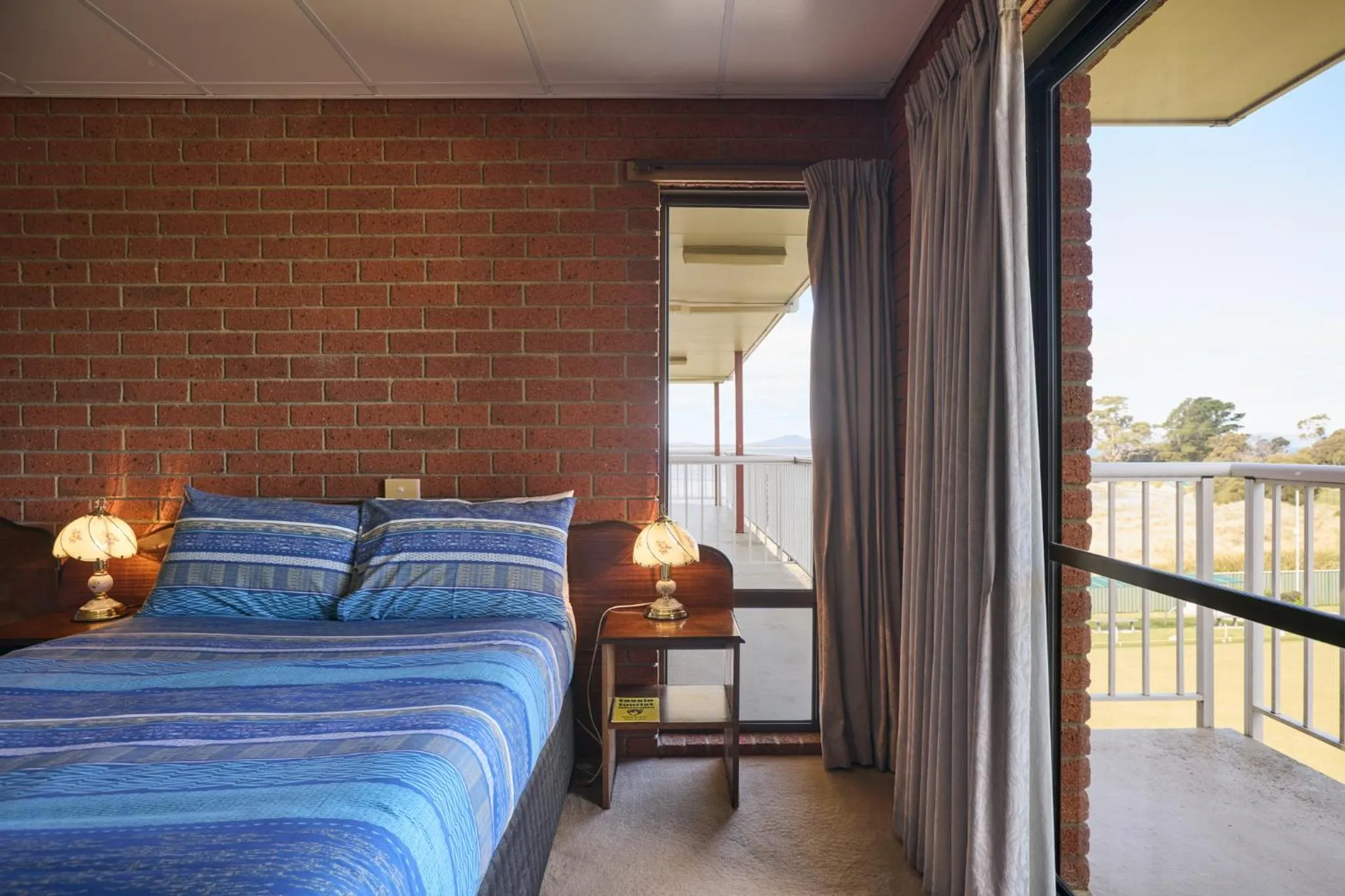 Bed in The Waterloo Hotel