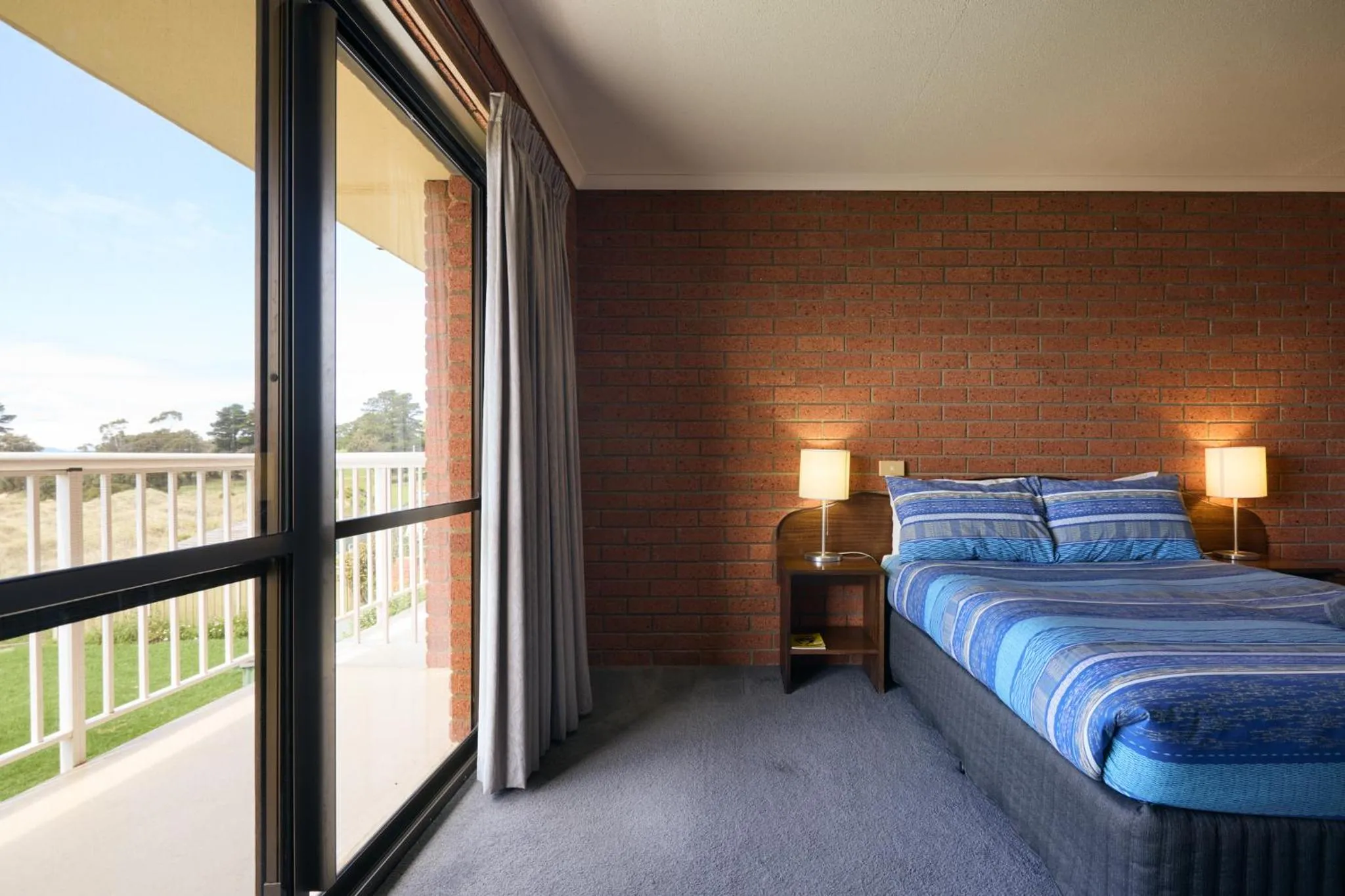 Bed in The Waterloo Hotel