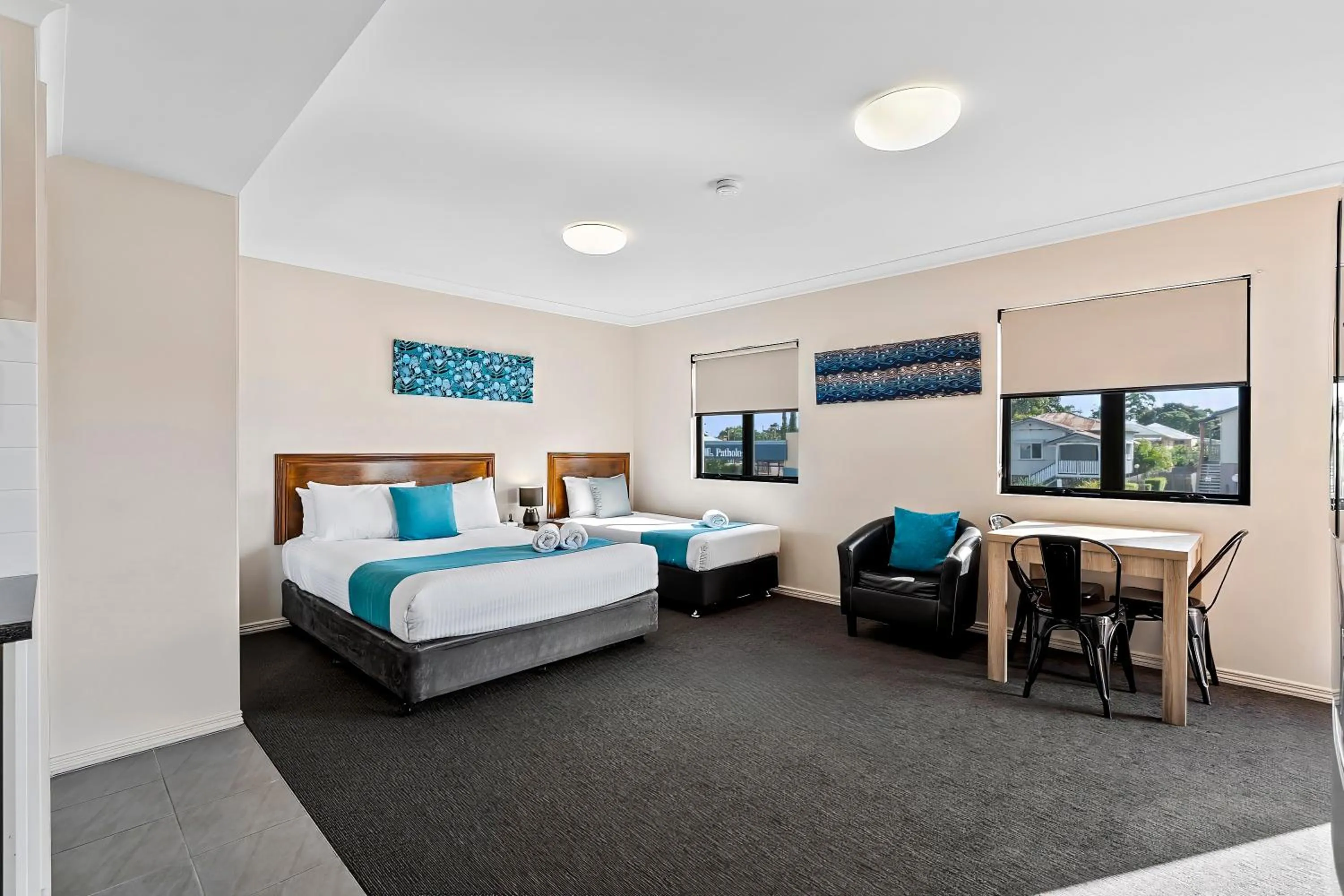 Cityville Apartments & Motel