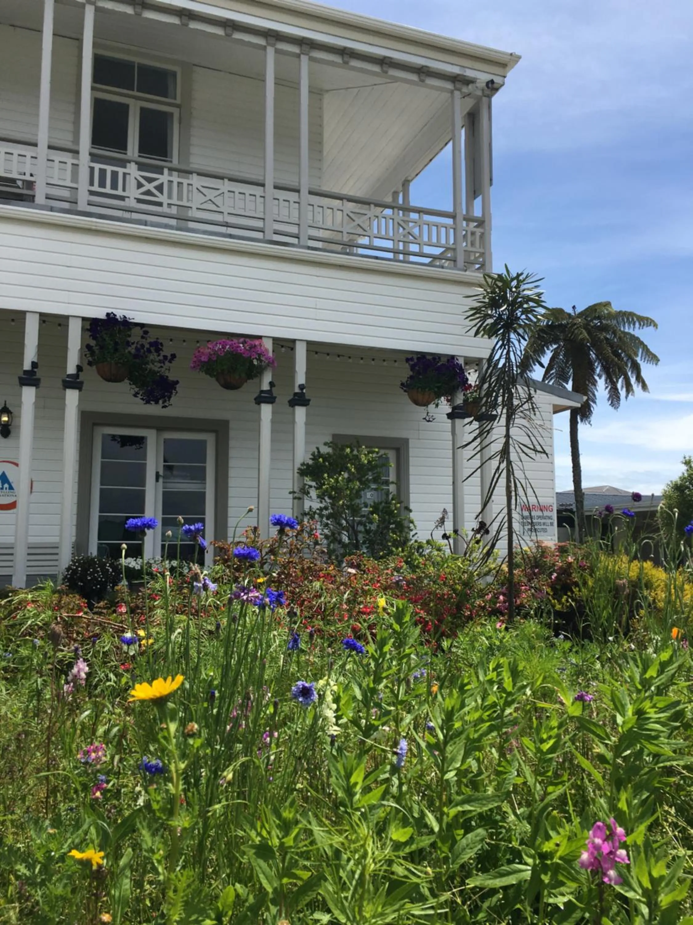 Property building in Tripinn Motel & Share Accommodation