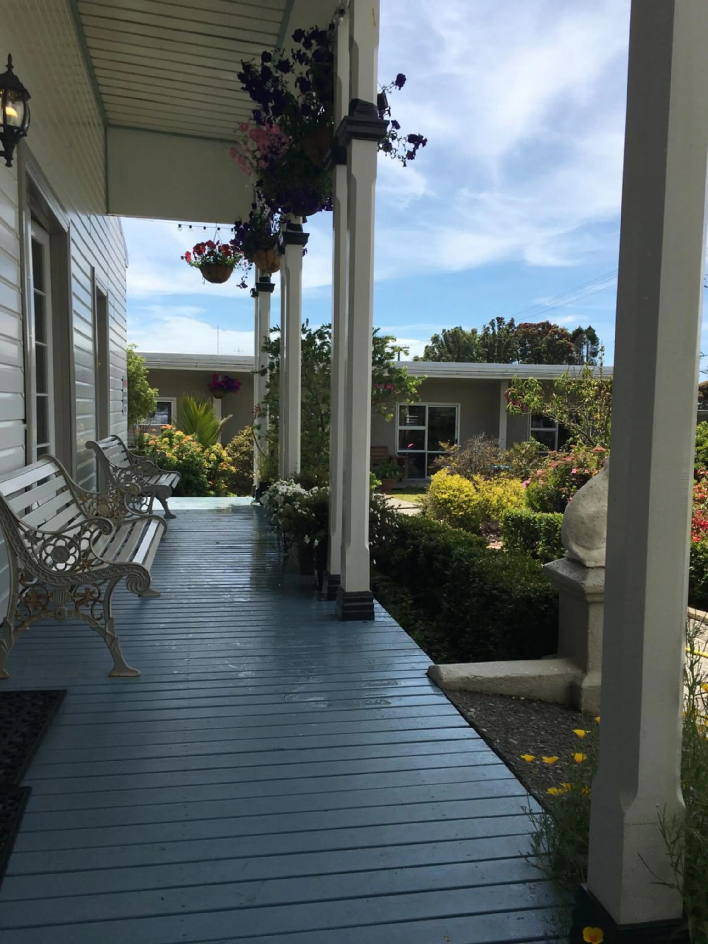 Patio in Tripinn Motel & Share Accommodation