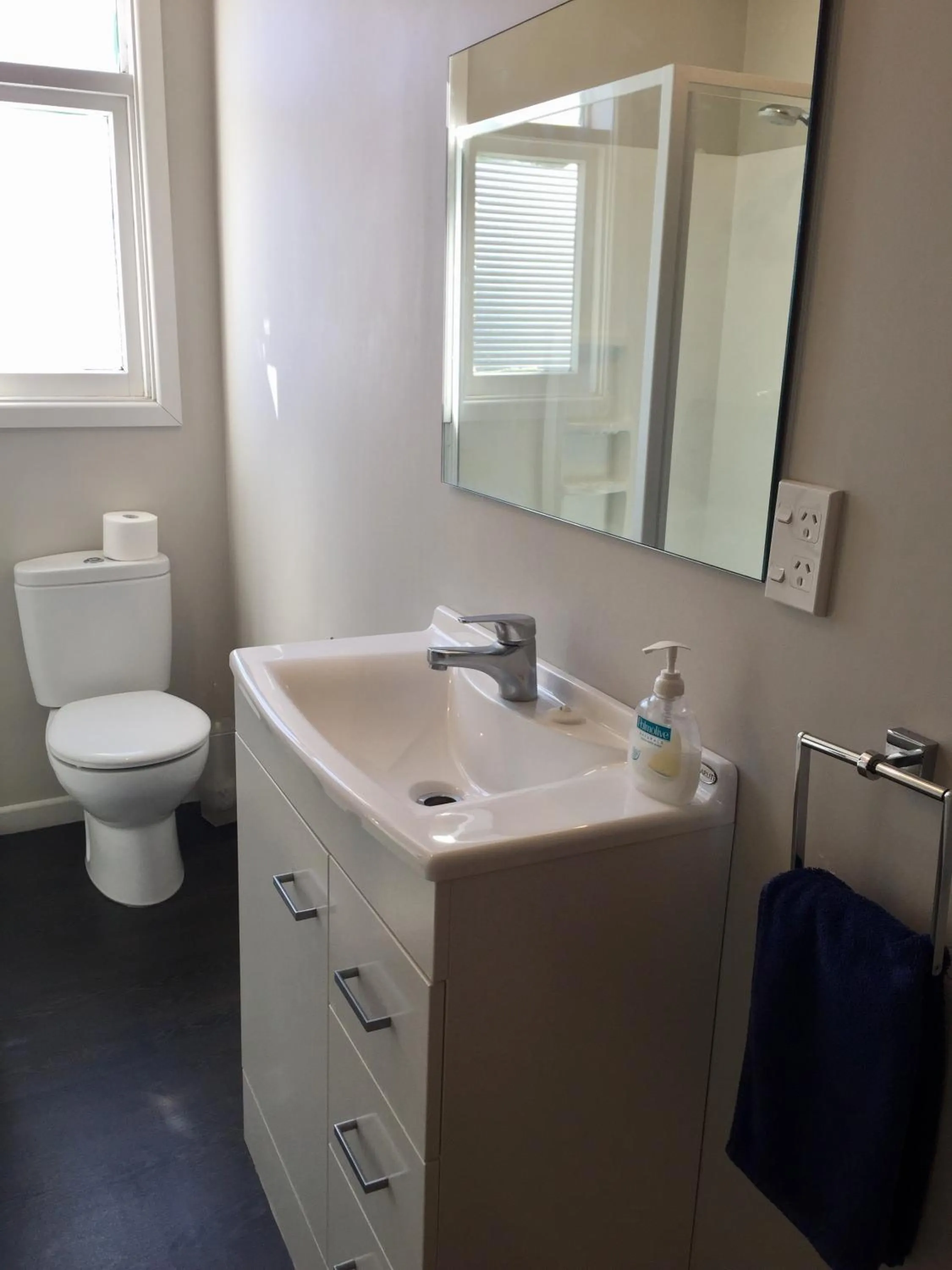 Tripinn Motel & Share Accommodation