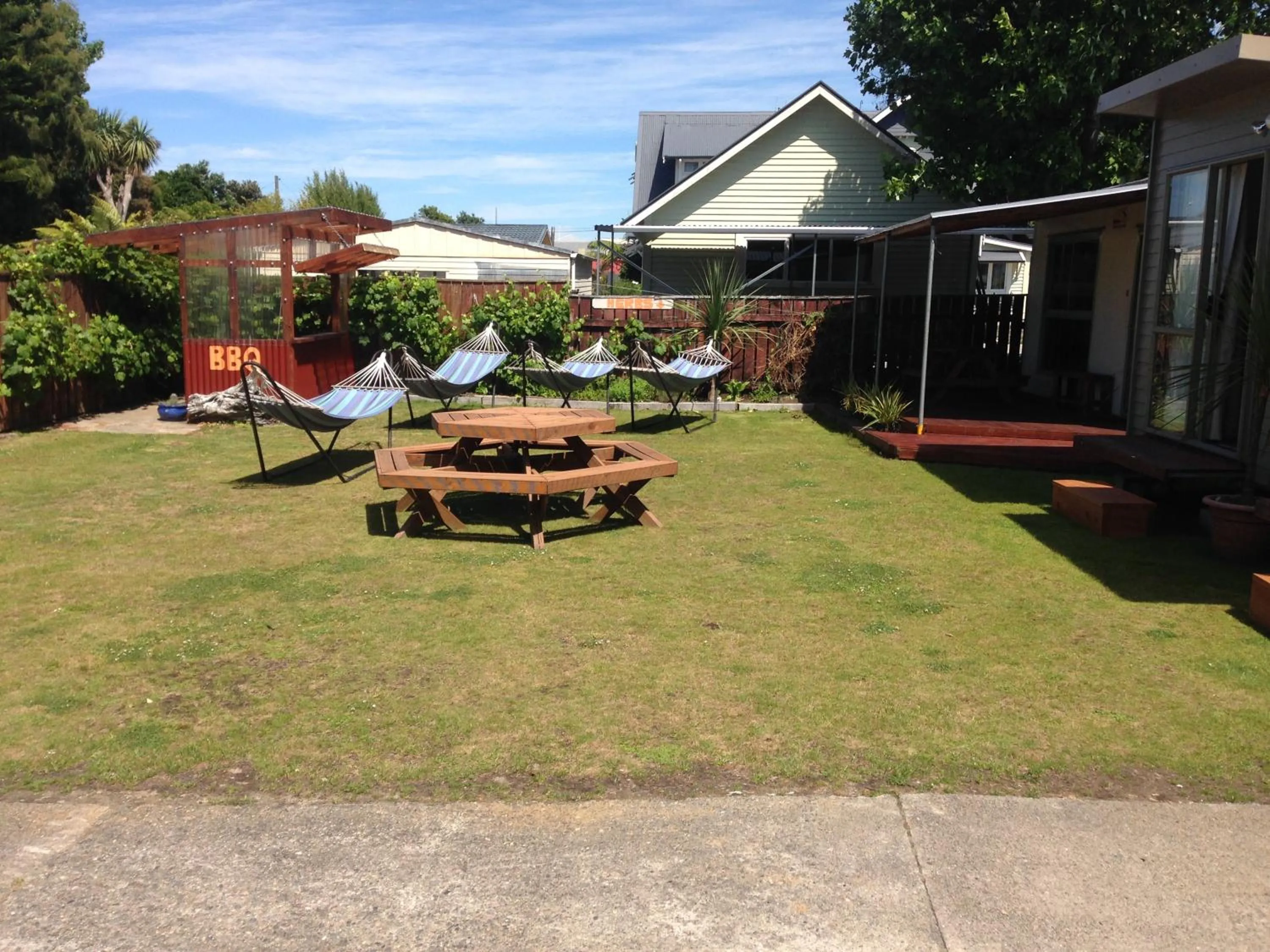 Garden in Tripinn Motel & Share Accommodation