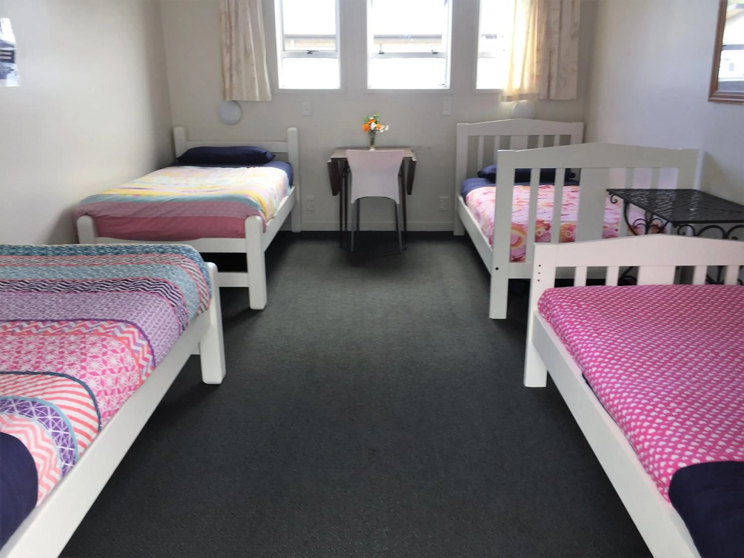 Bed in Tripinn Motel & Share Accommodation