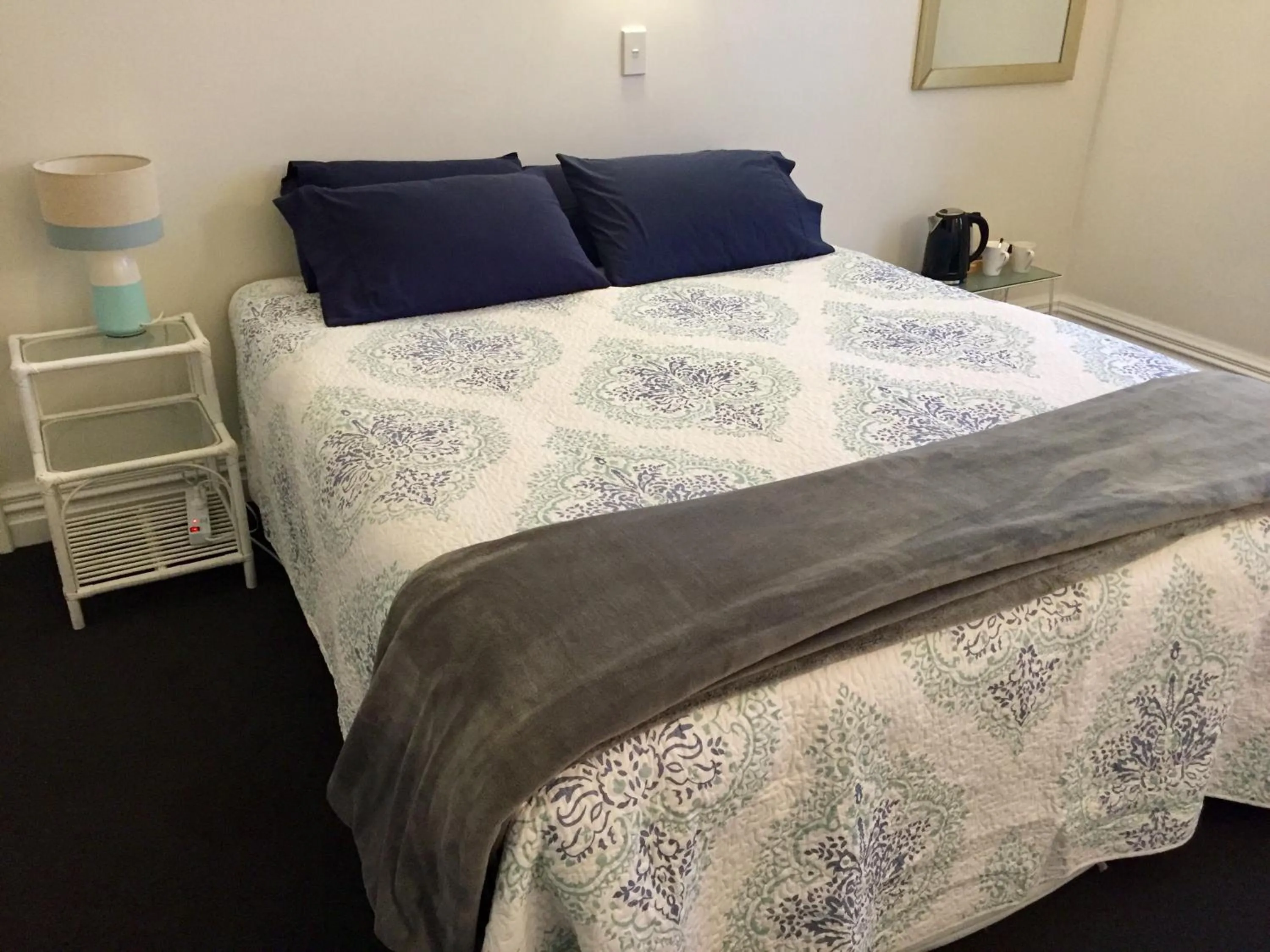 Bed in Tripinn Motel & Share Accommodation