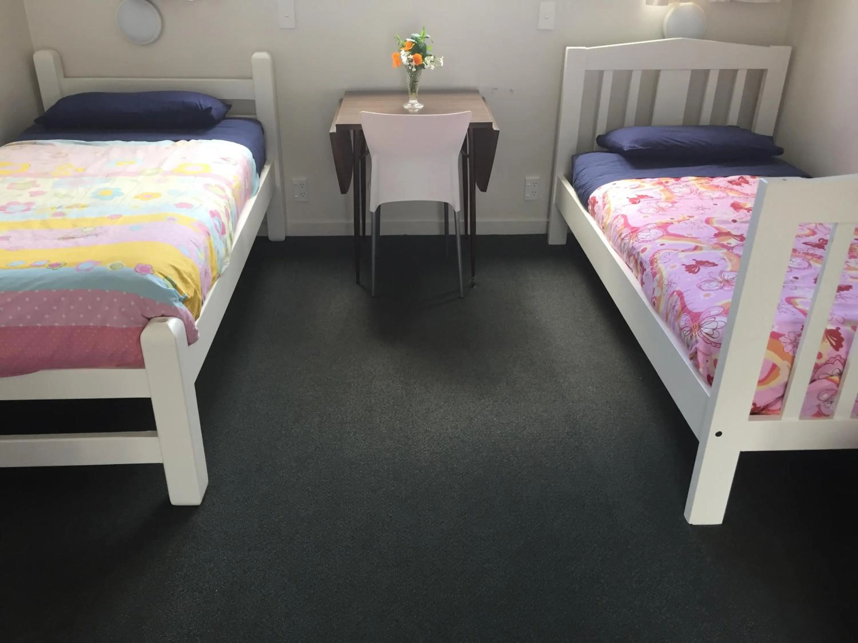 Bed in Tripinn Motel & Share Accommodation