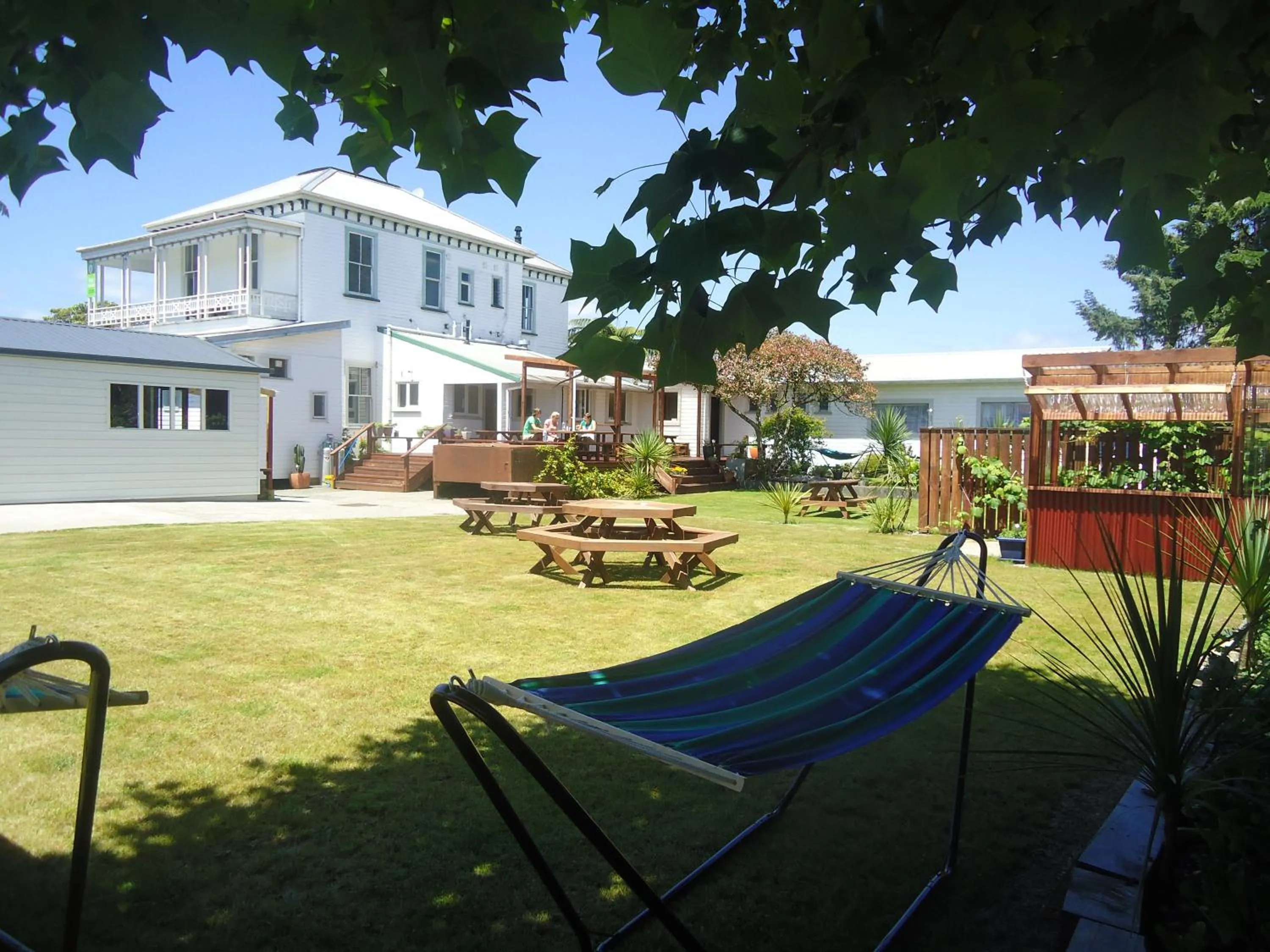 Garden in Tripinn Motel & Share Accommodation