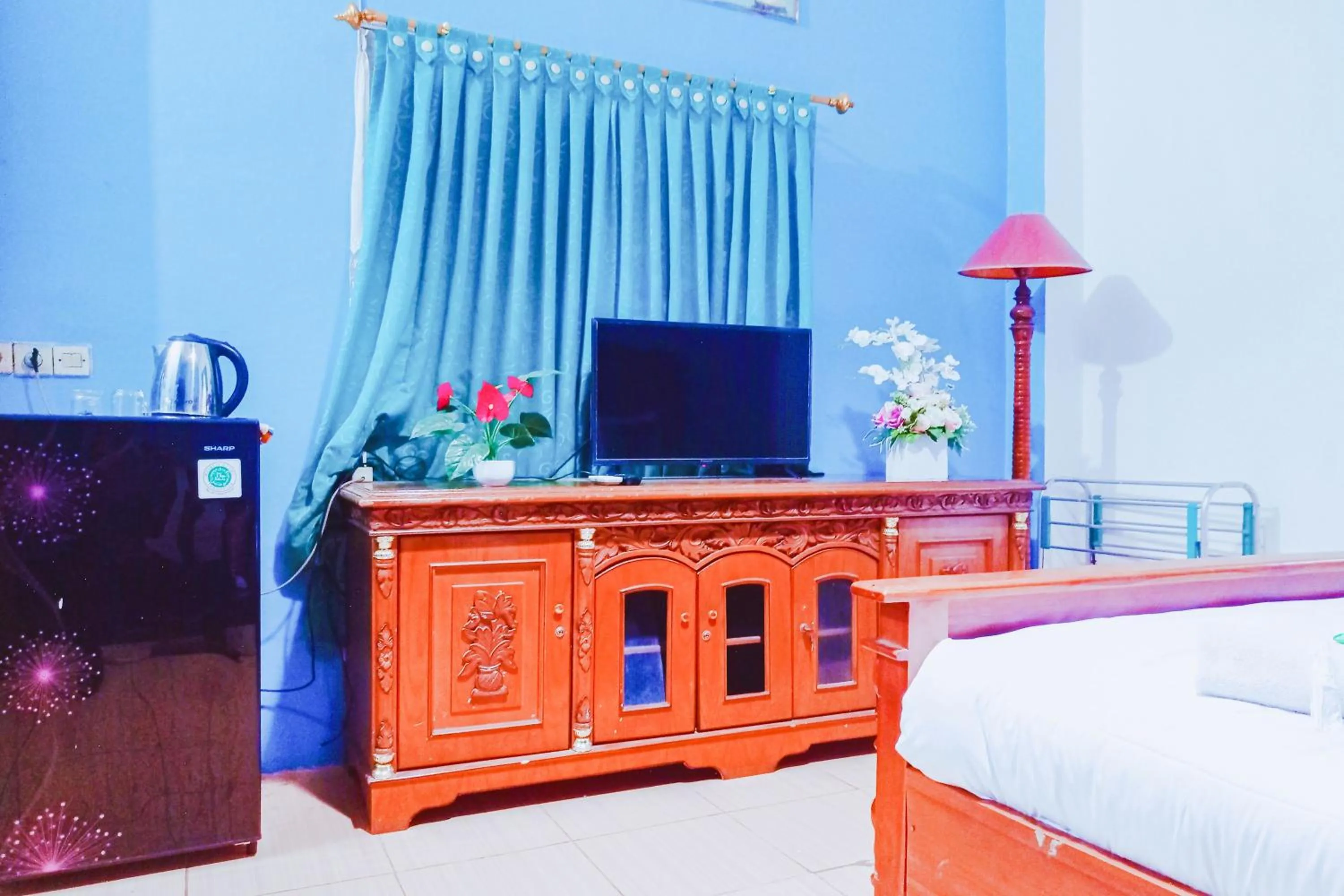 Bedroom, Bed in Urbanview at Wedika Hotel Bengkulu