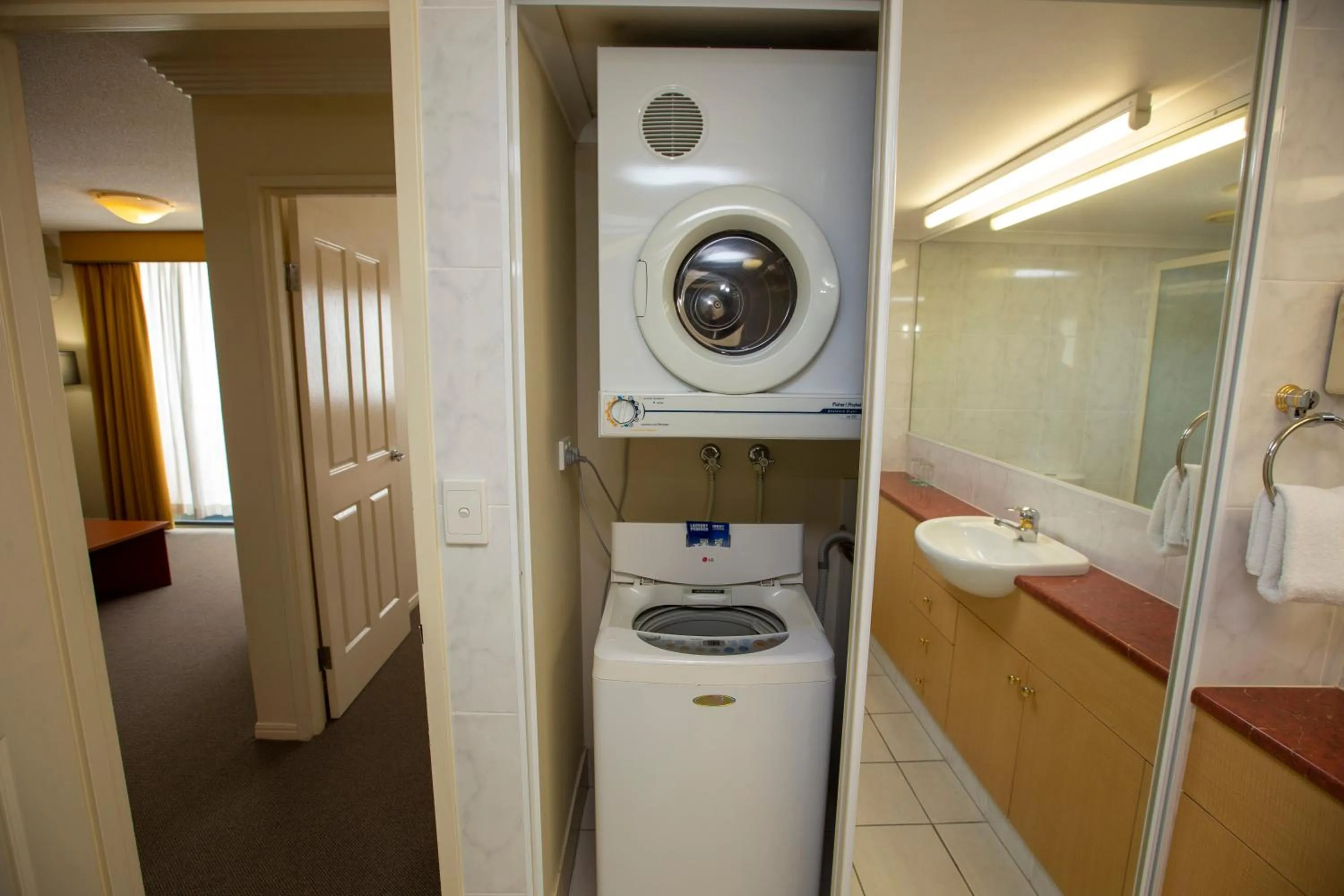laundry in Springwood Tower Apartment Hotel