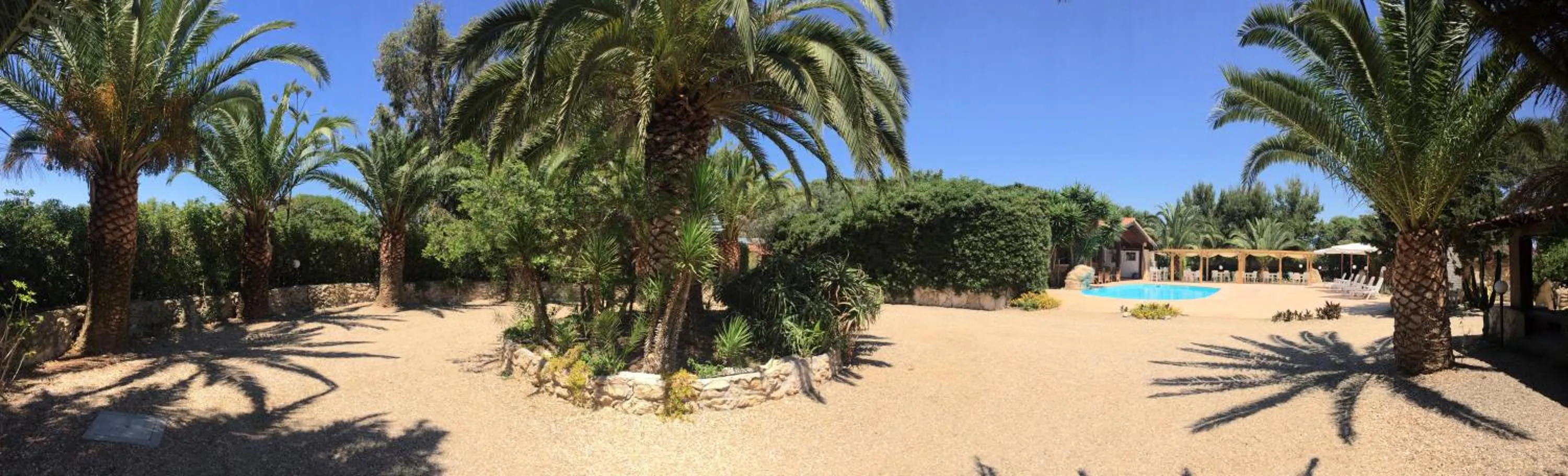 BBQ facilities in Albergo Residenziale Menhirs