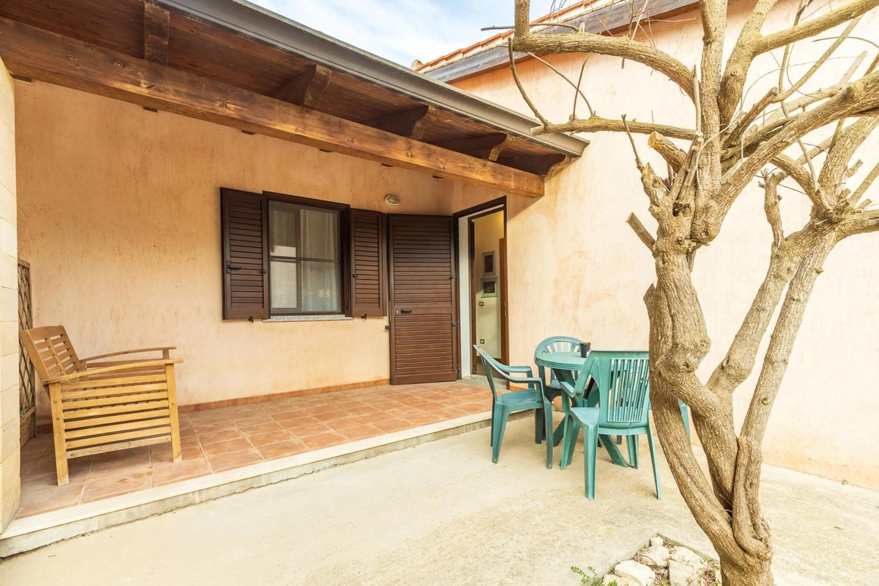 Property building in Albergo Residenziale Menhirs