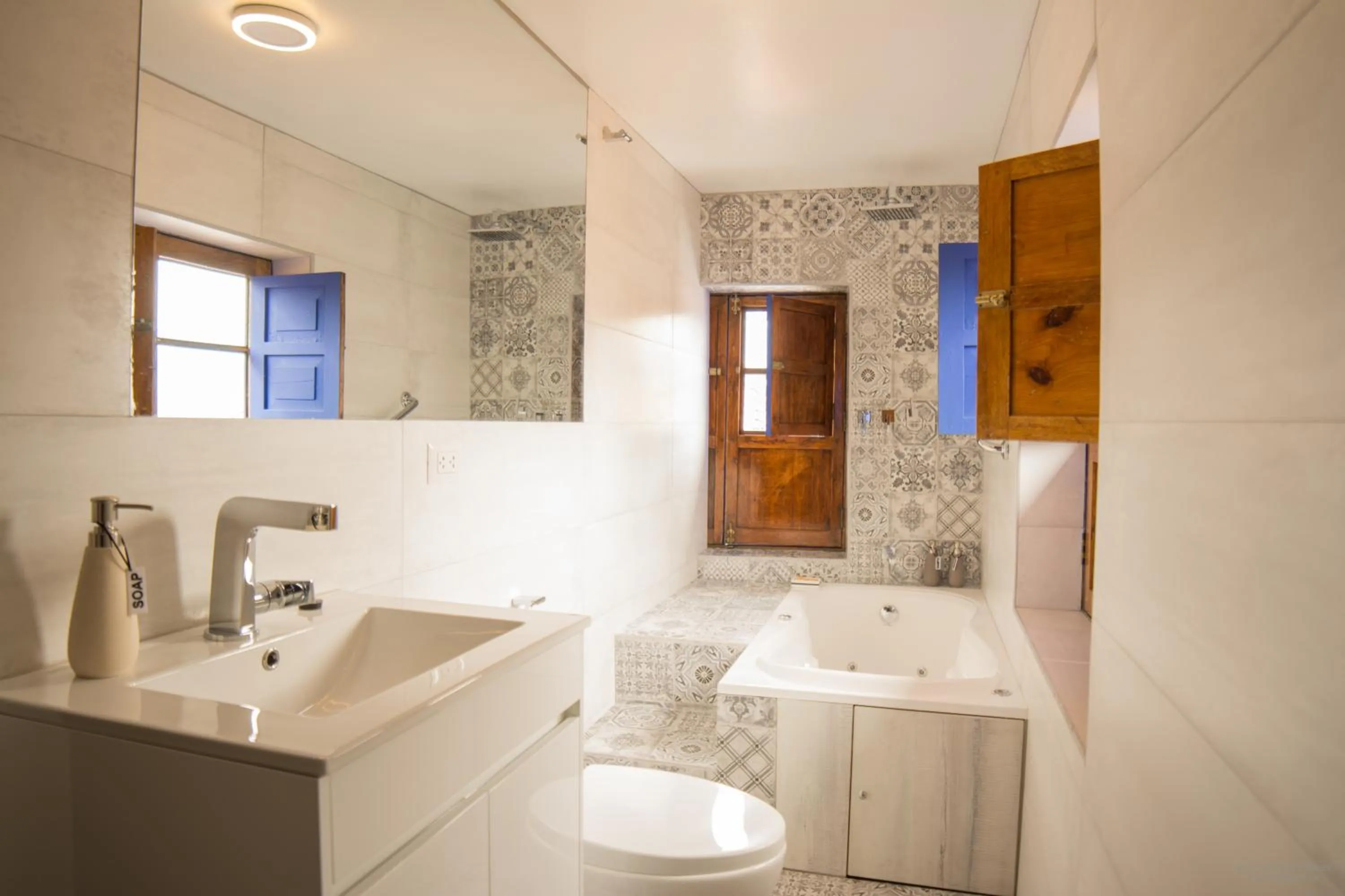 Toilet in Auka Boutique San Blas