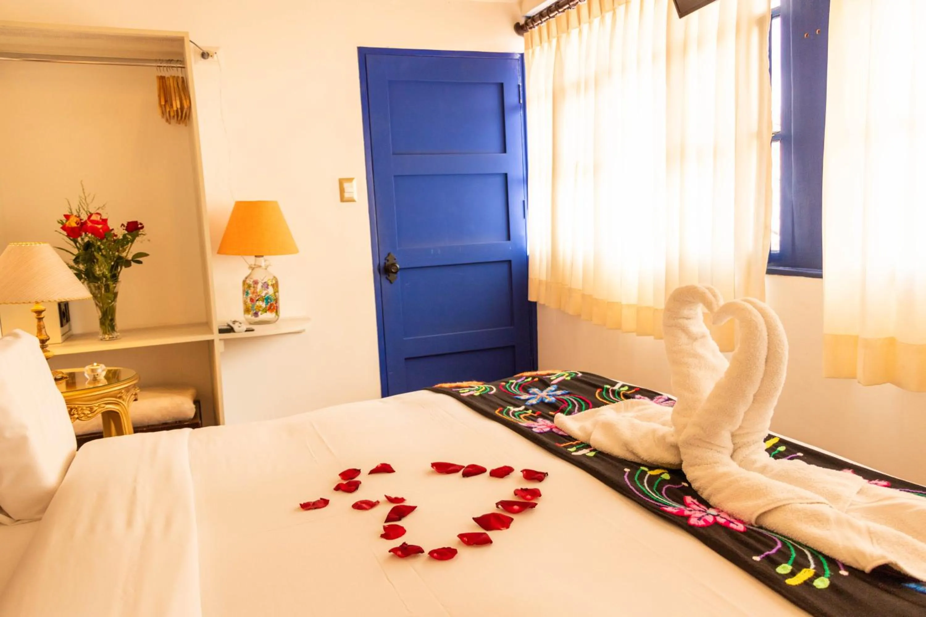 Photo of the whole room, Bed in Auka Boutique San Blas