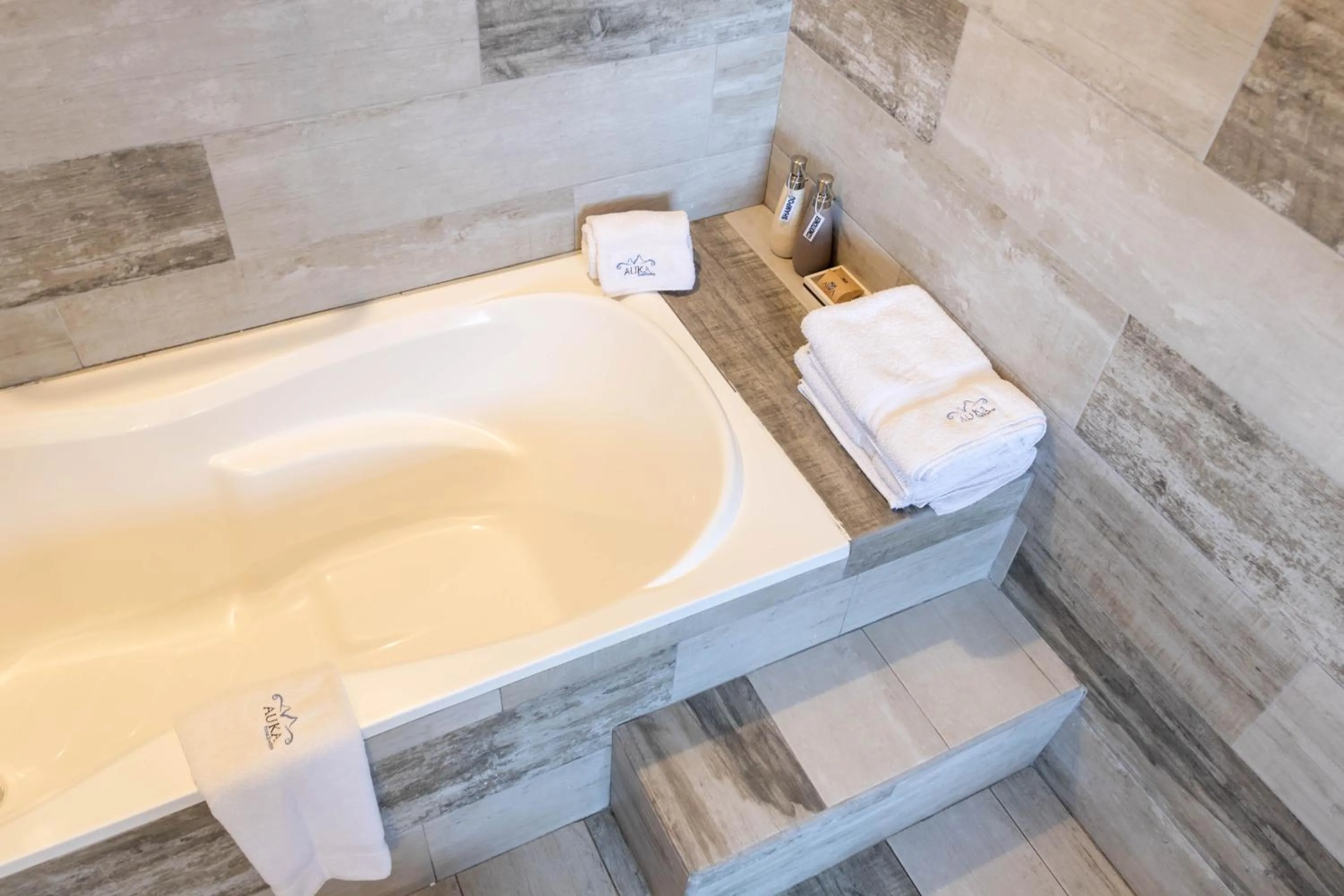 Bath in Auka Boutique San Blas