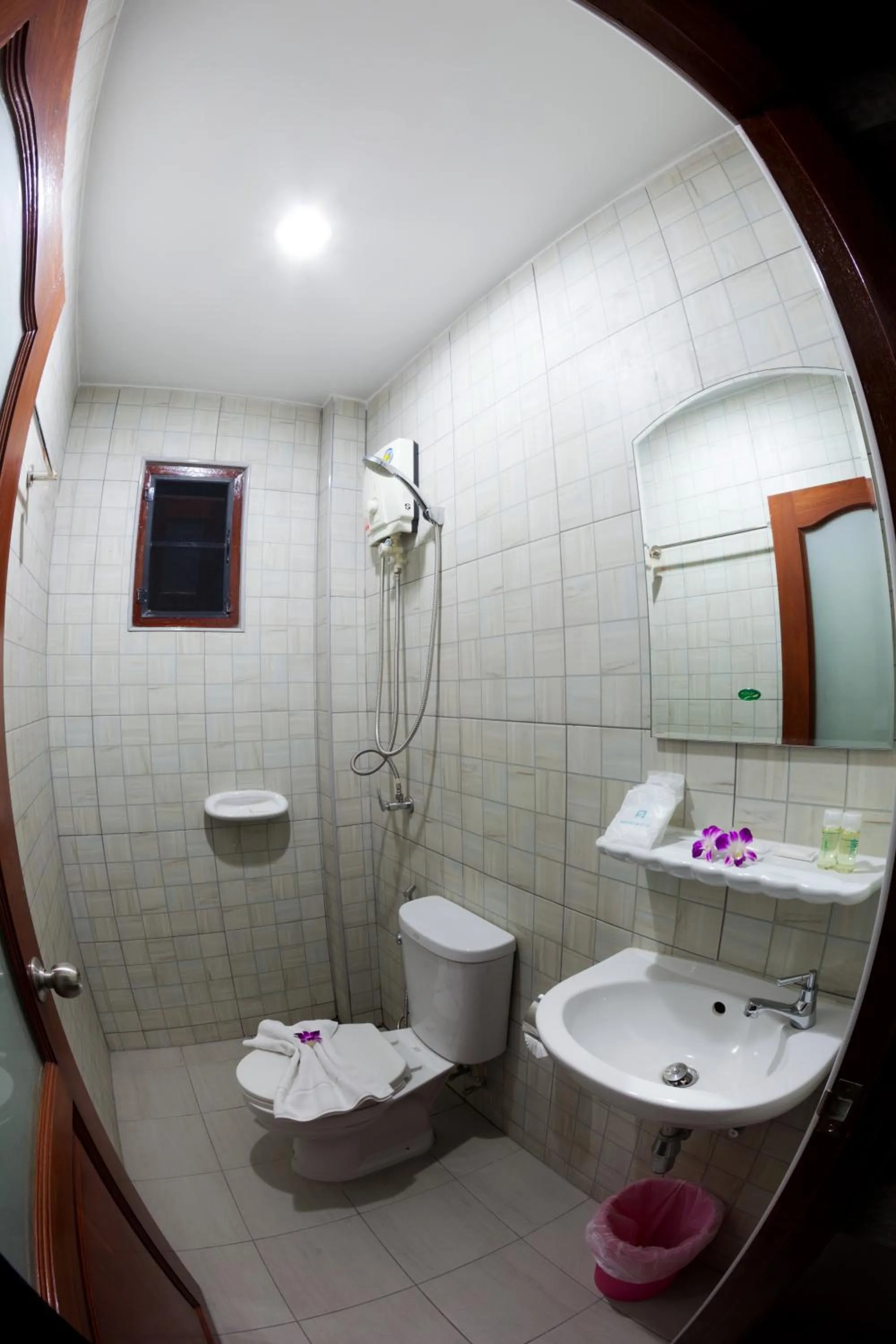 Toilet in Freedom Hotel