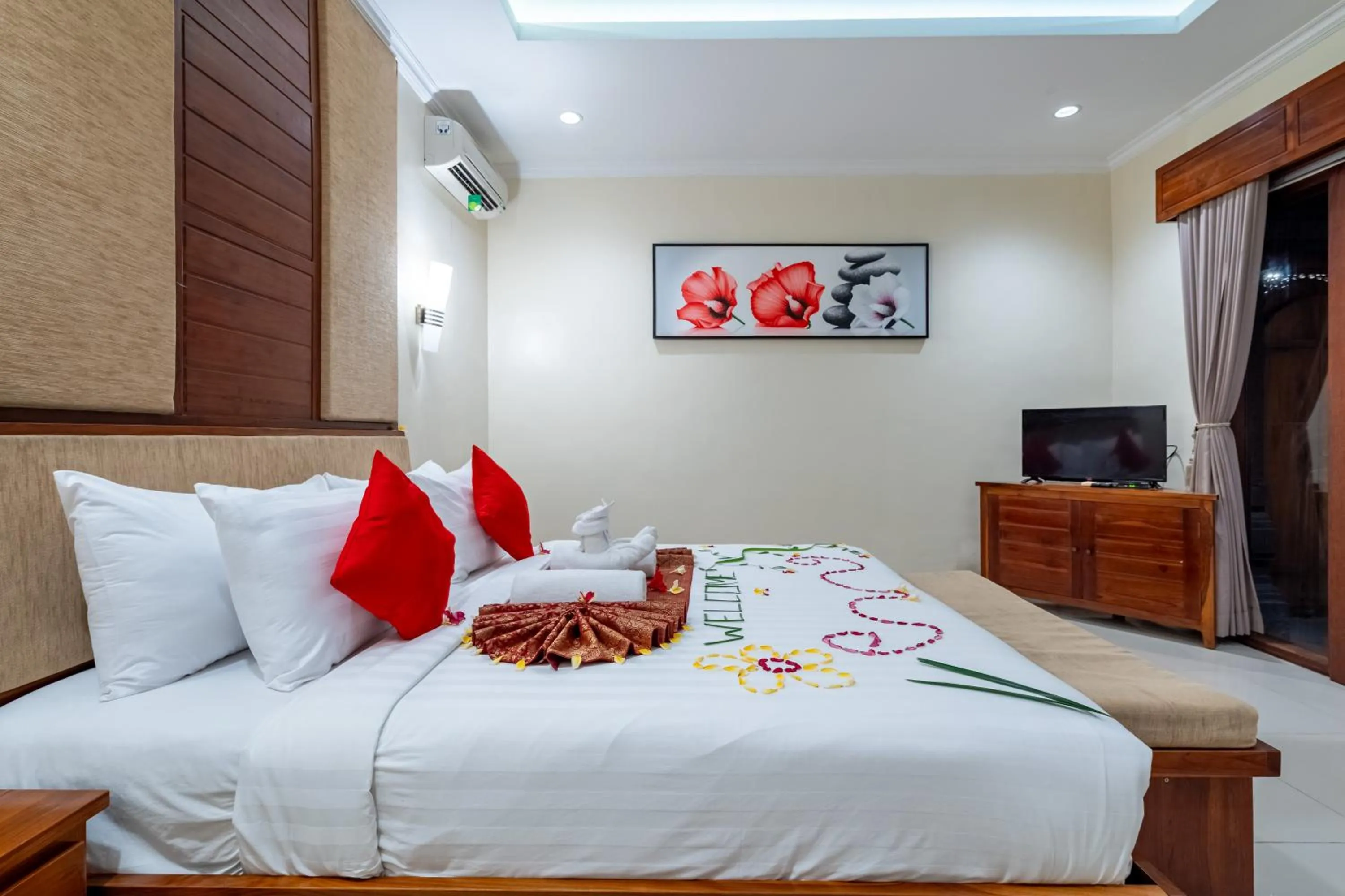 Bed in De' Bharata Bali Villas