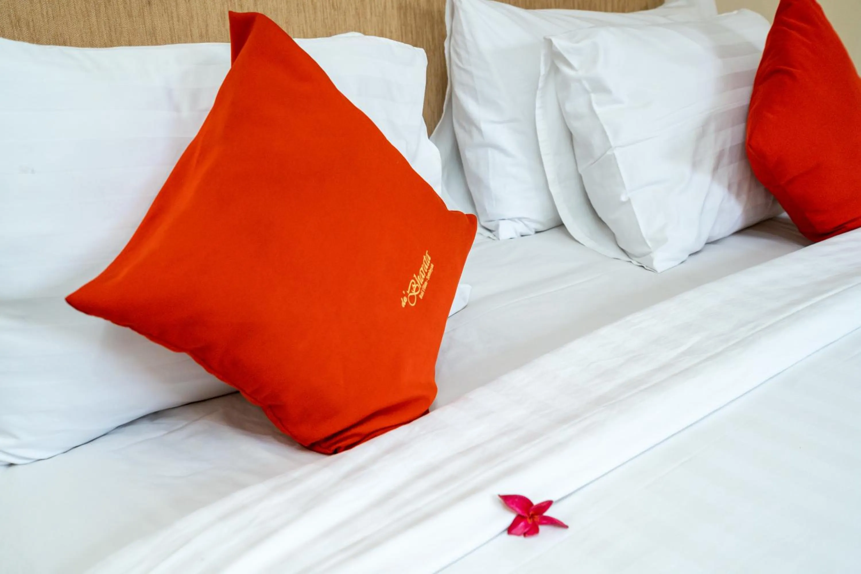 Bed in De' Bharata Bali Villas