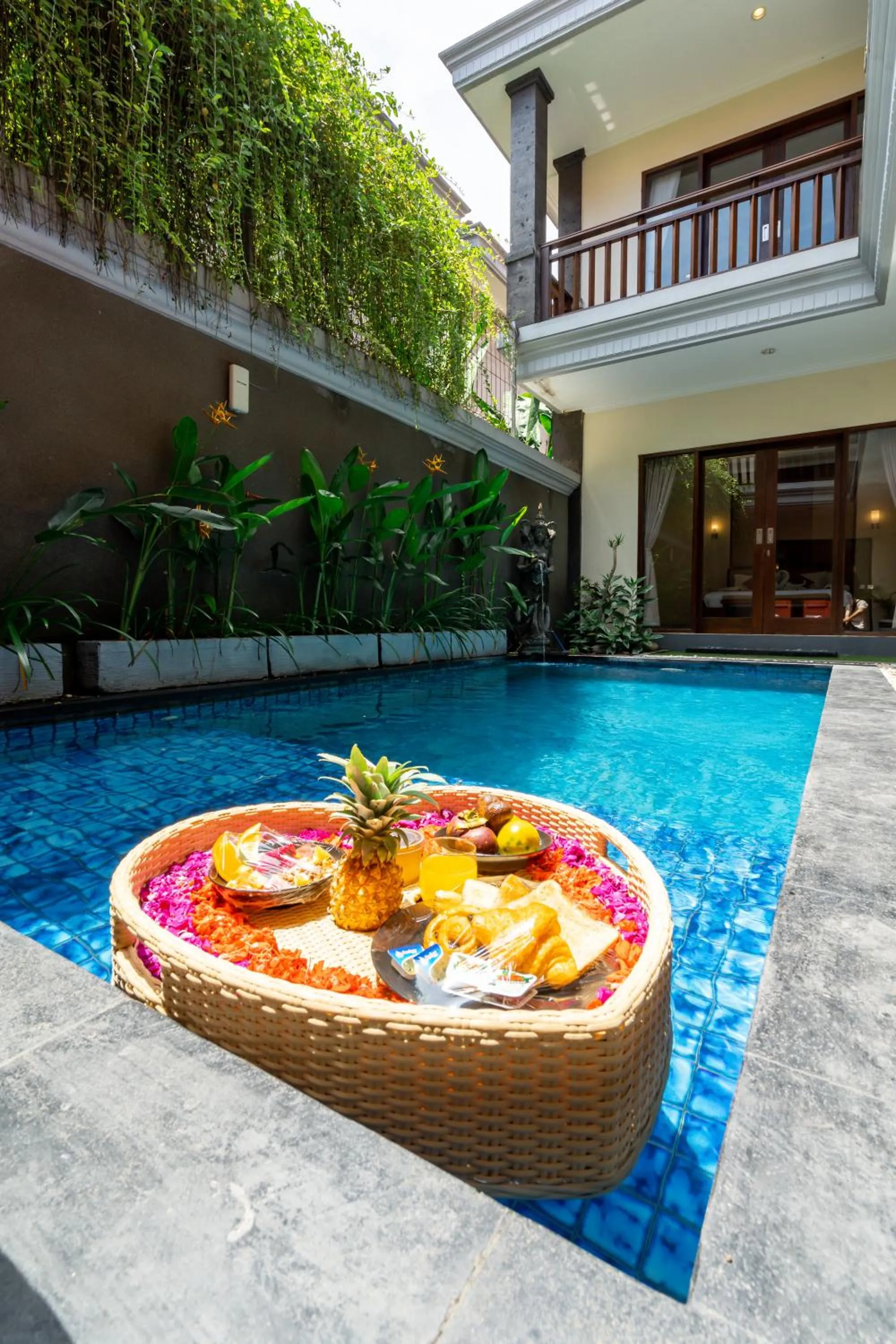 Food and drinks in De' Bharata Bali Villas