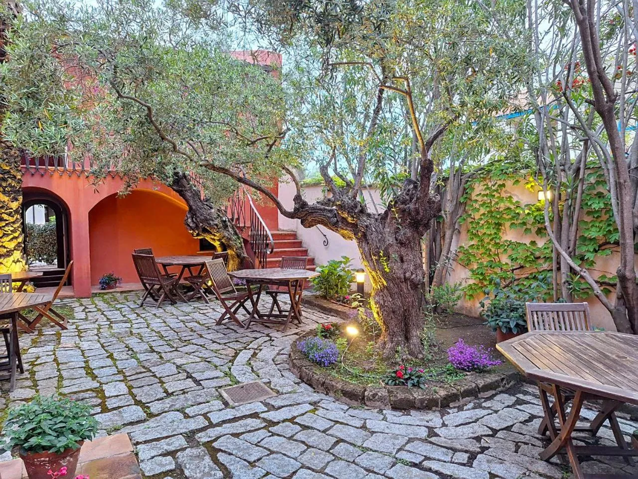 Garden in Hotel Il Vecchio Mulino