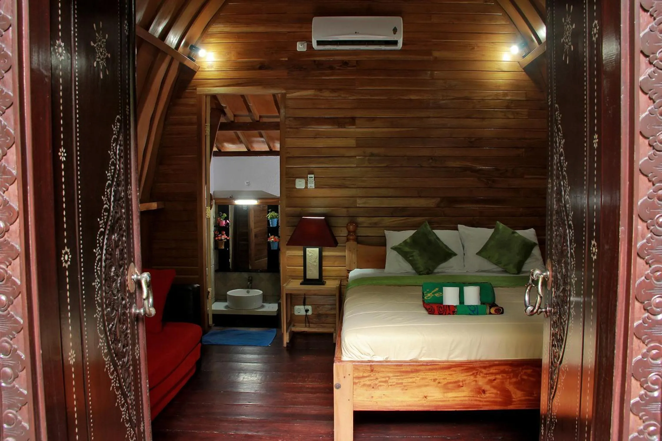 Bedroom in Banana Leaf Bungalow