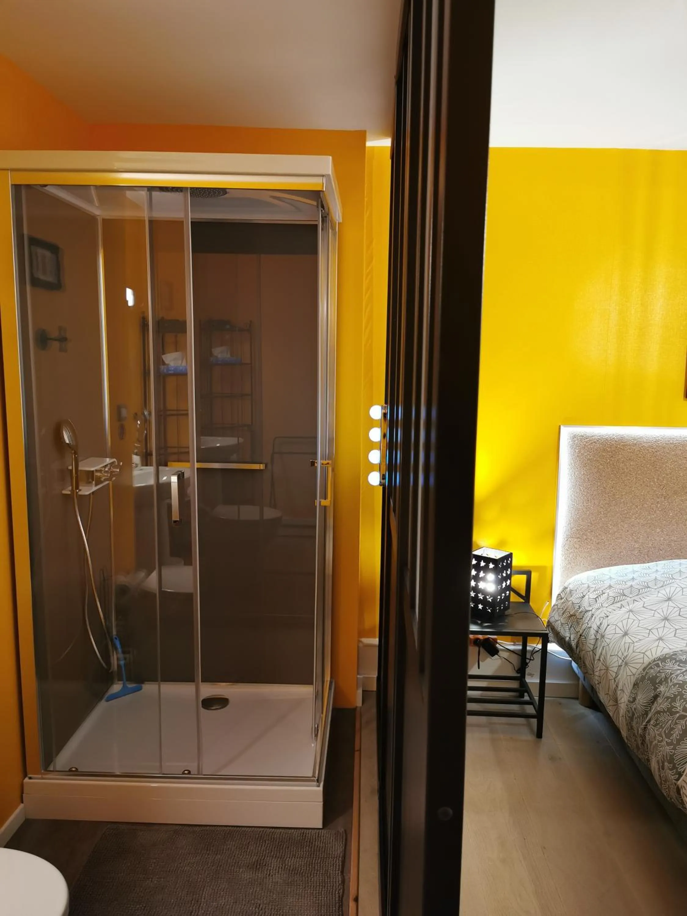 Bathroom in Chambres d'hôtes La Tuilerie