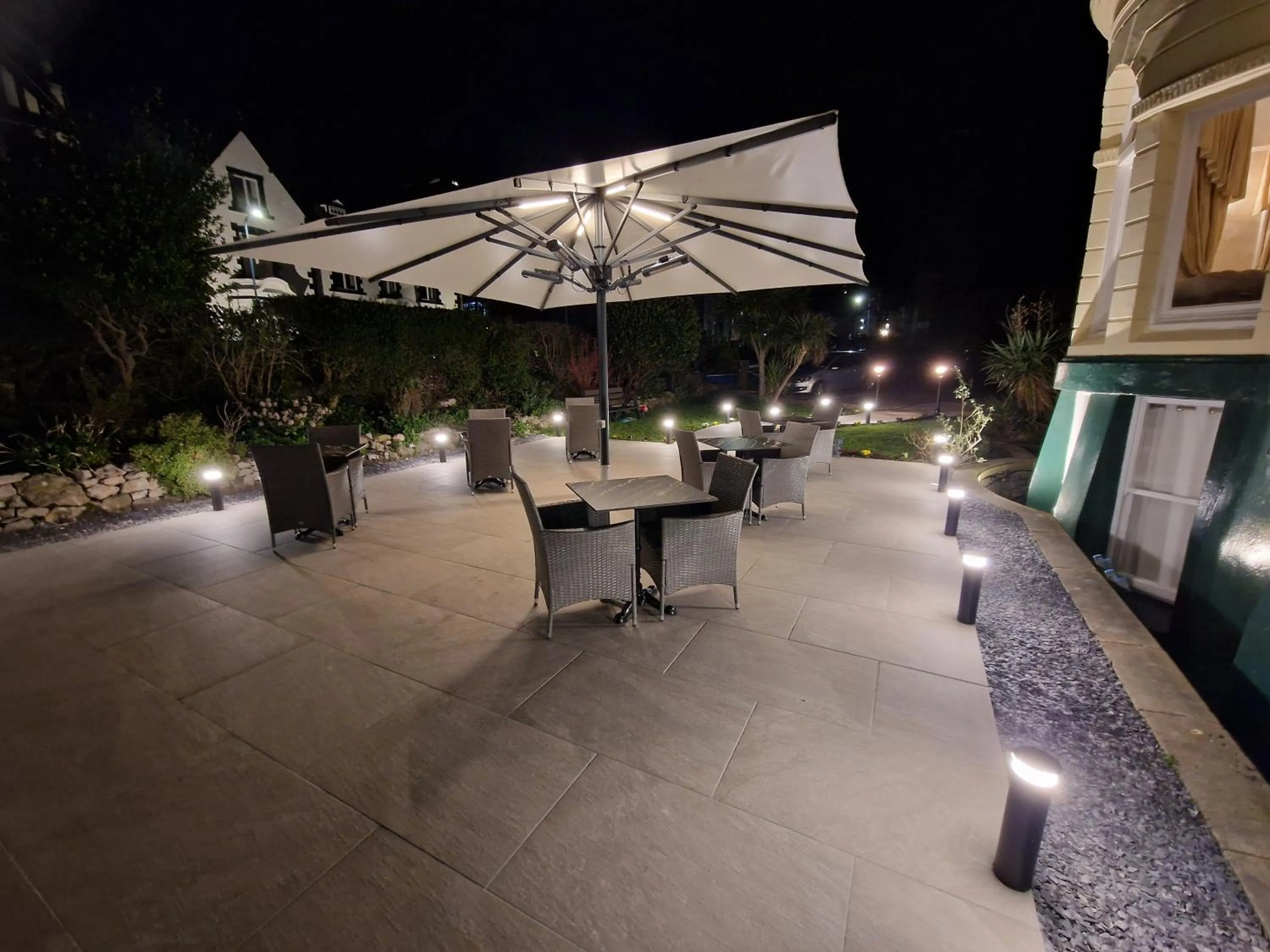 Garden in The Annan Hotel