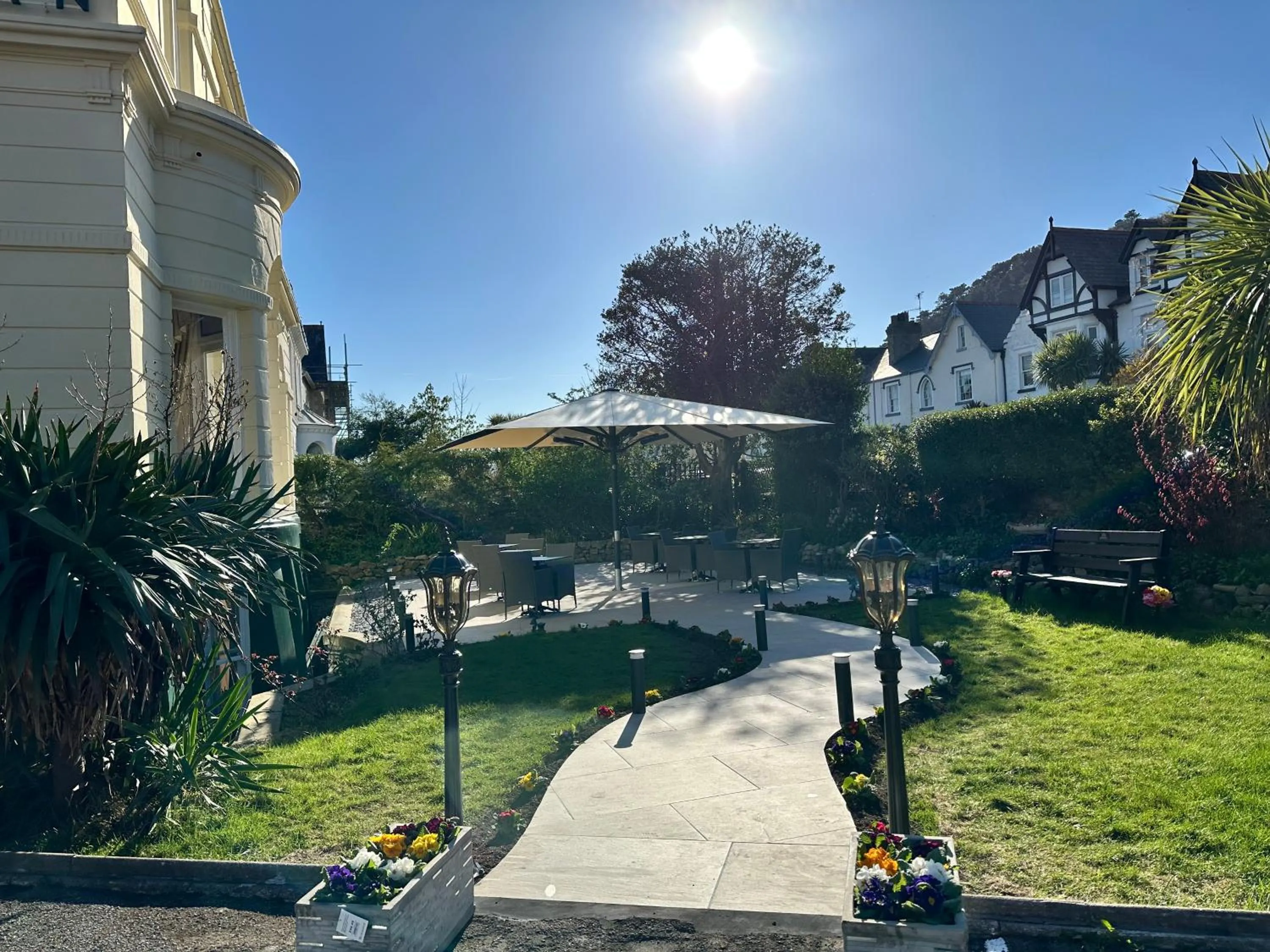 Garden in The Annan Hotel
