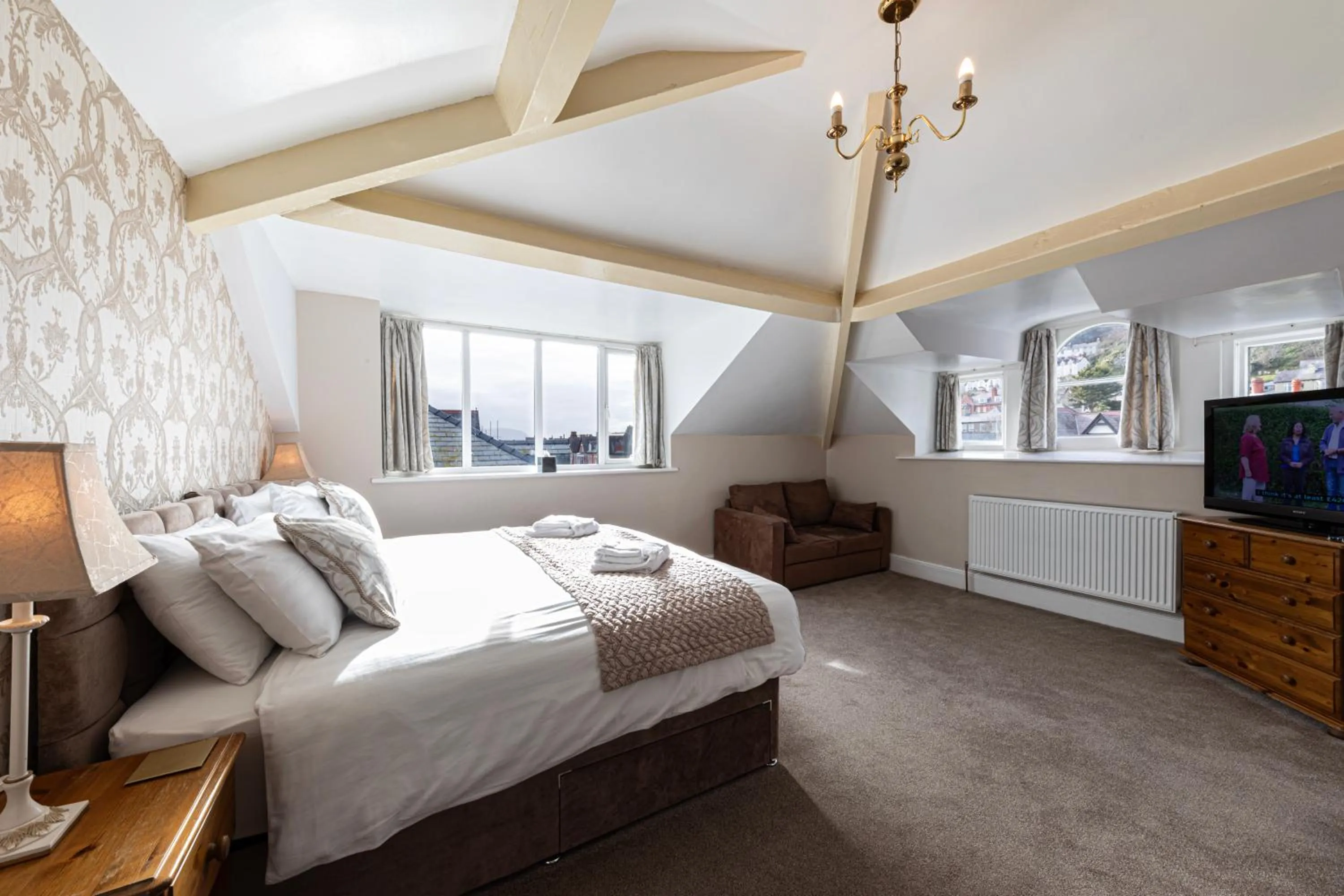 Bedroom, Bed in The Annan Hotel