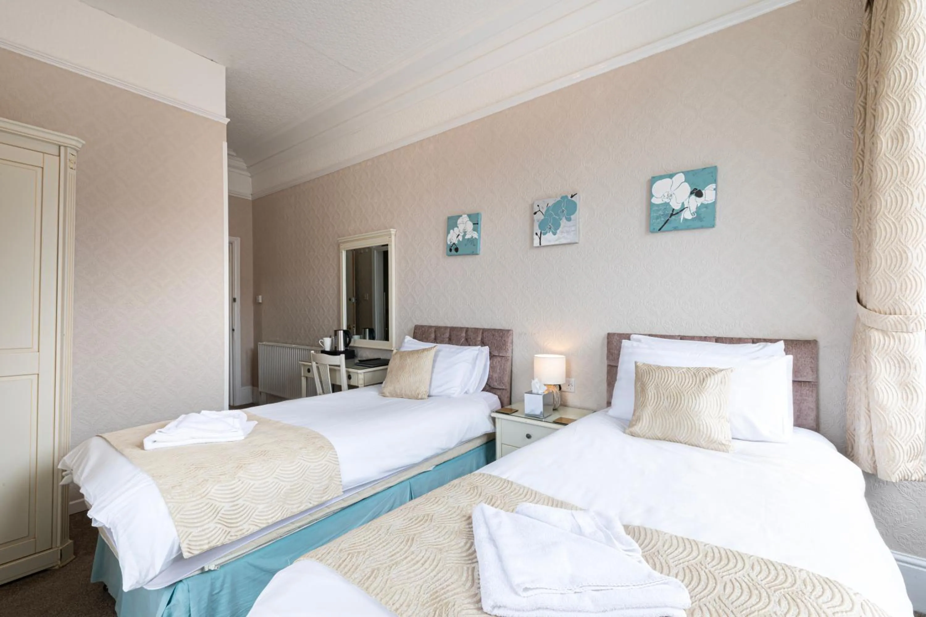 Bedroom, Bed in The Annan Hotel