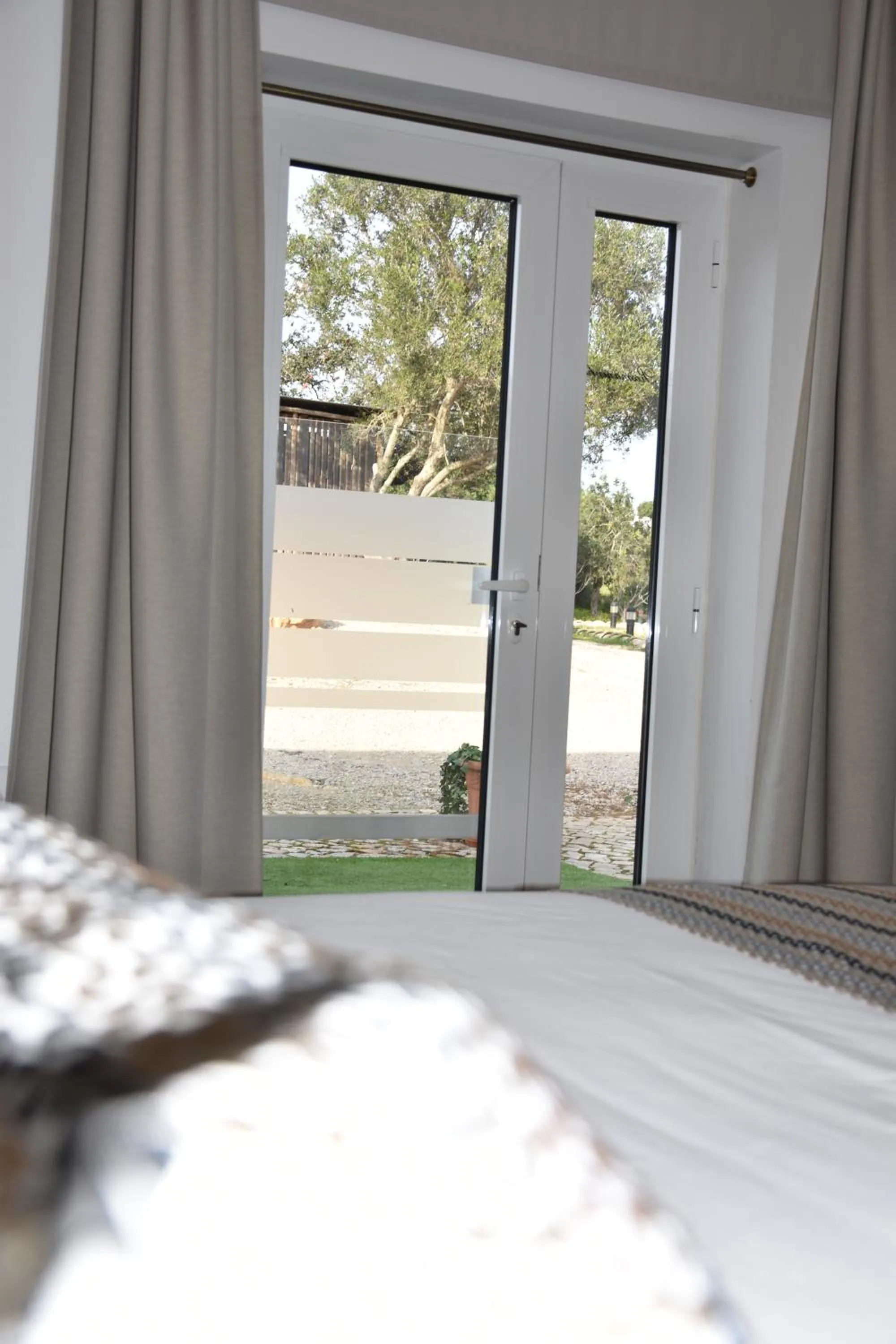 View (from property/room), Bed in Monte das Perdizes