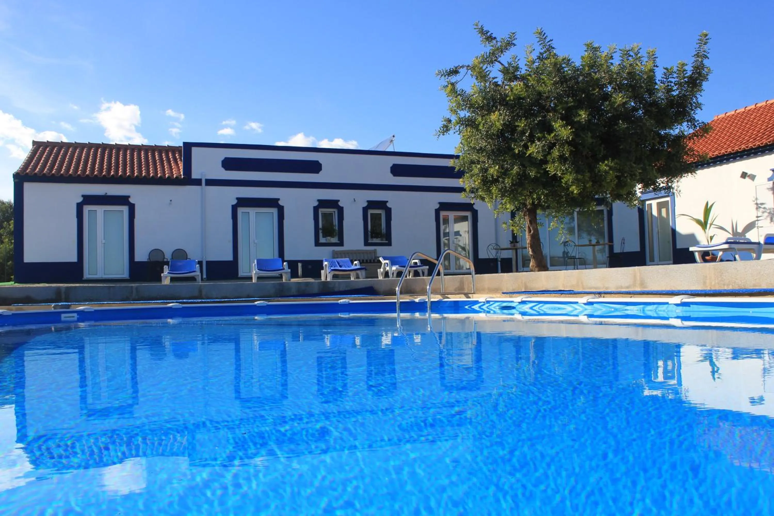 Property building in Monte das Perdizes