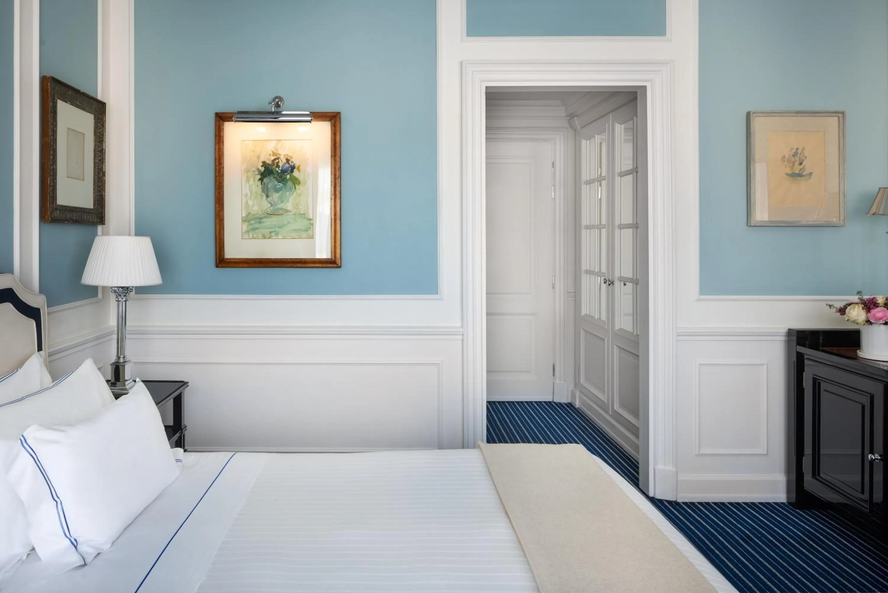 Bedroom, Bed in Hotel Lungarno - Lungarno Collection