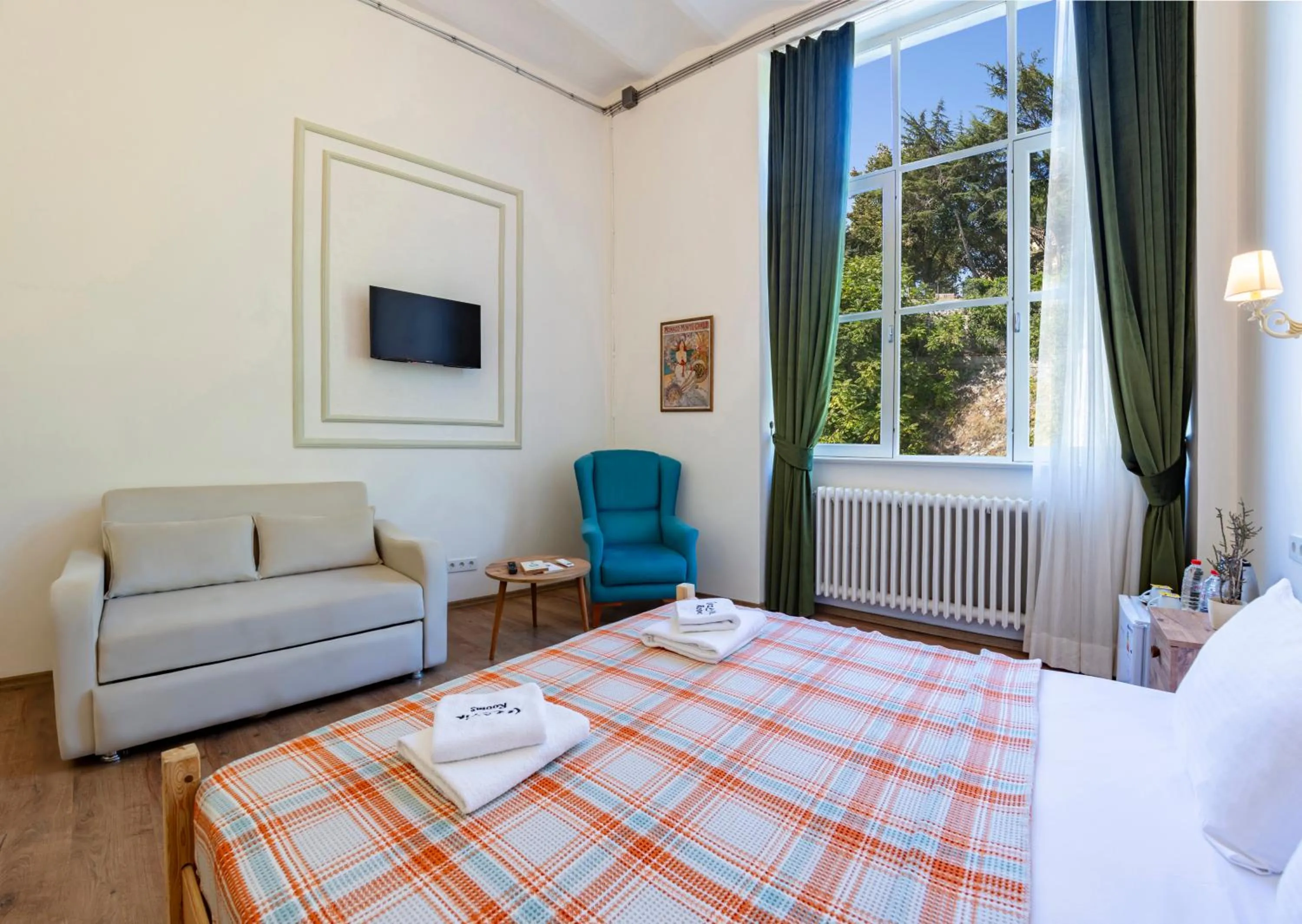 View (from property/room), Bed in Cezayir Rooms