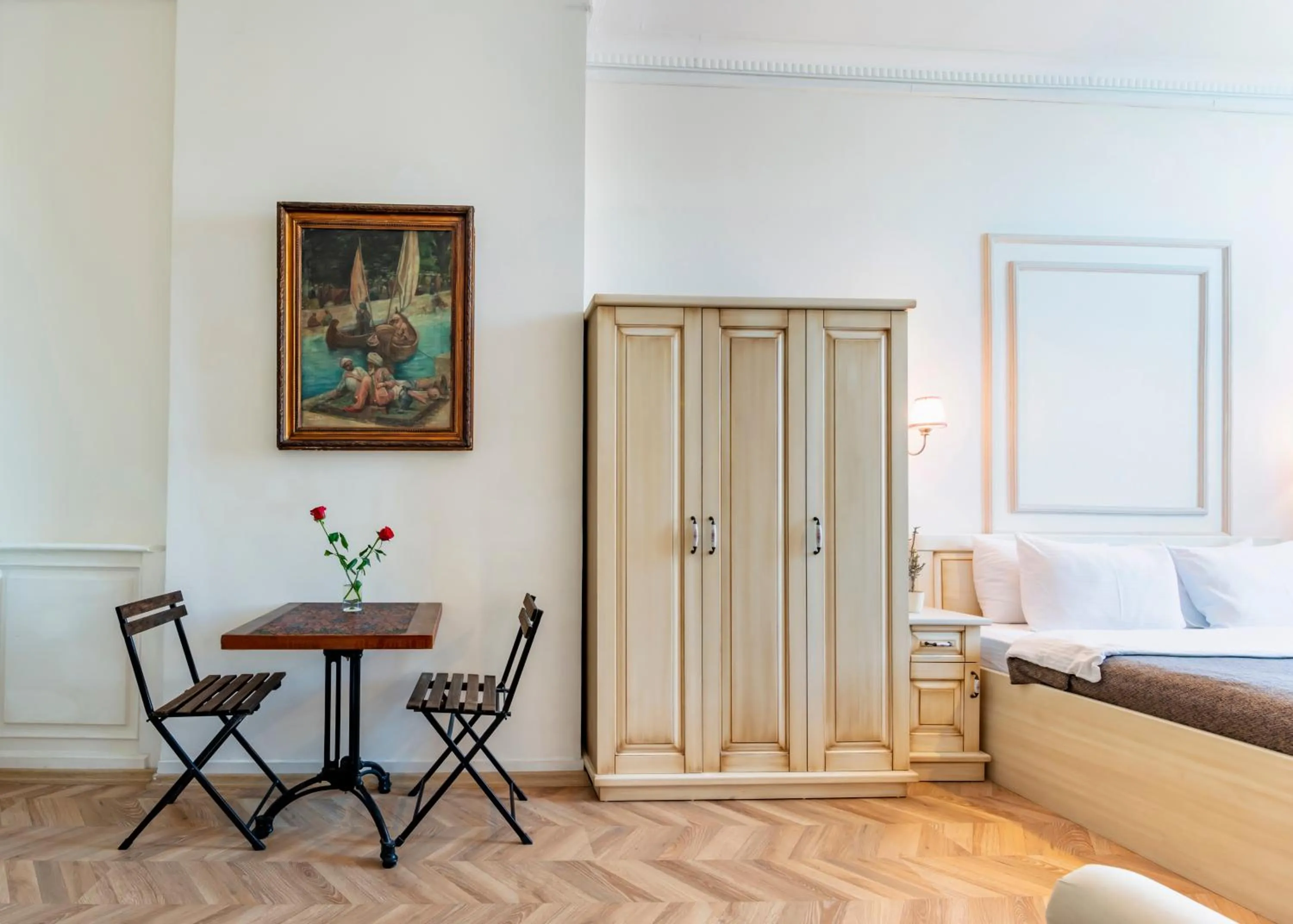 Seating area, Bed in Cezayir Rooms