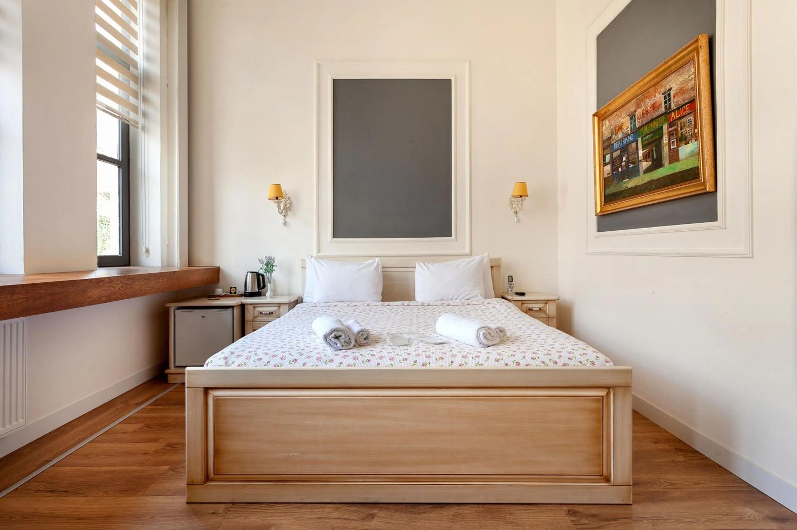 Bed in Cezayir Rooms