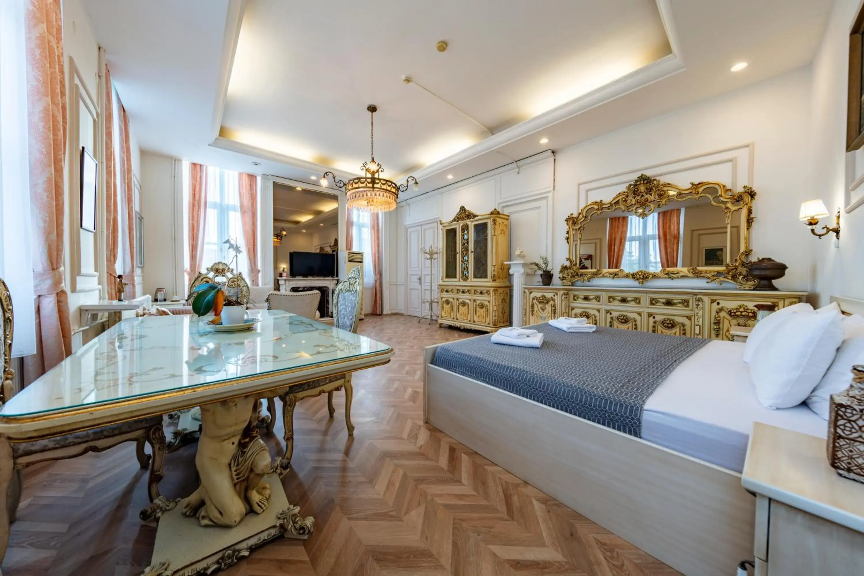 Family Room with Sea View in Cezayir Rooms Family Room with Sea View in Cezayir Rooms