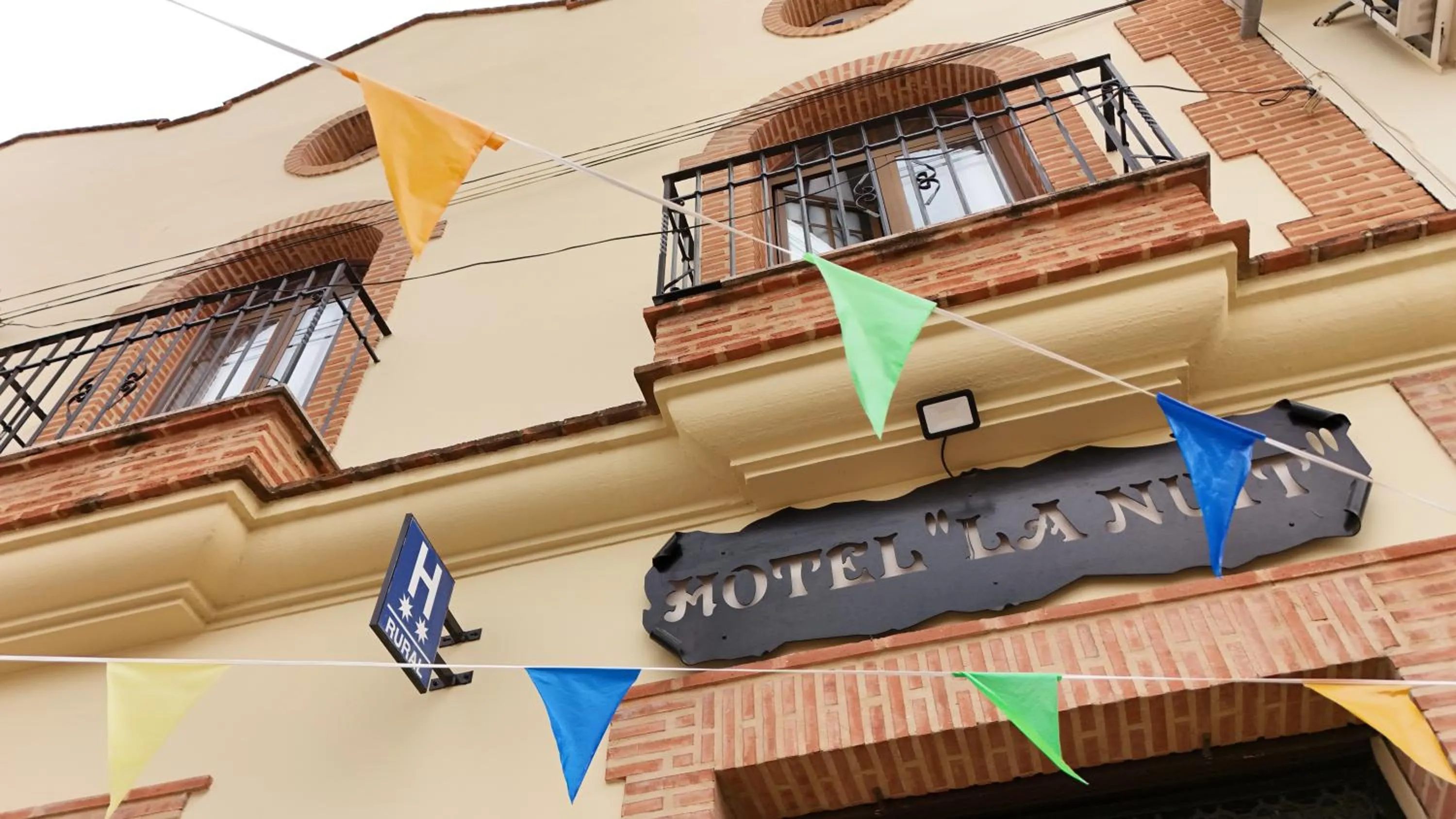 Property building in Hotel Antequera Rural Fortes La Nuit