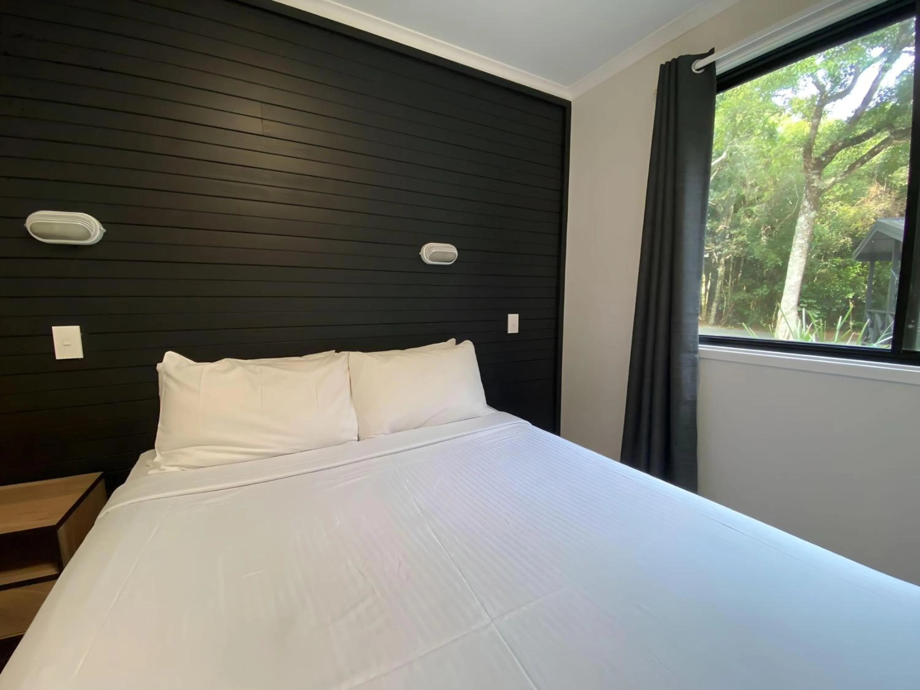 Bed in Tiona Holiday Park